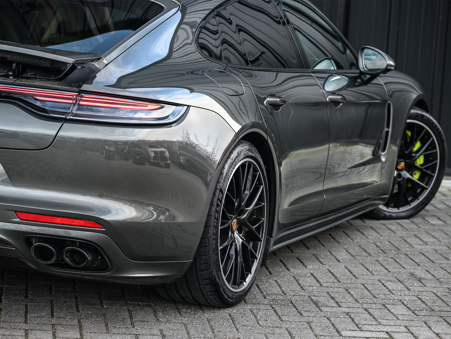 Porsche Panamera - 52