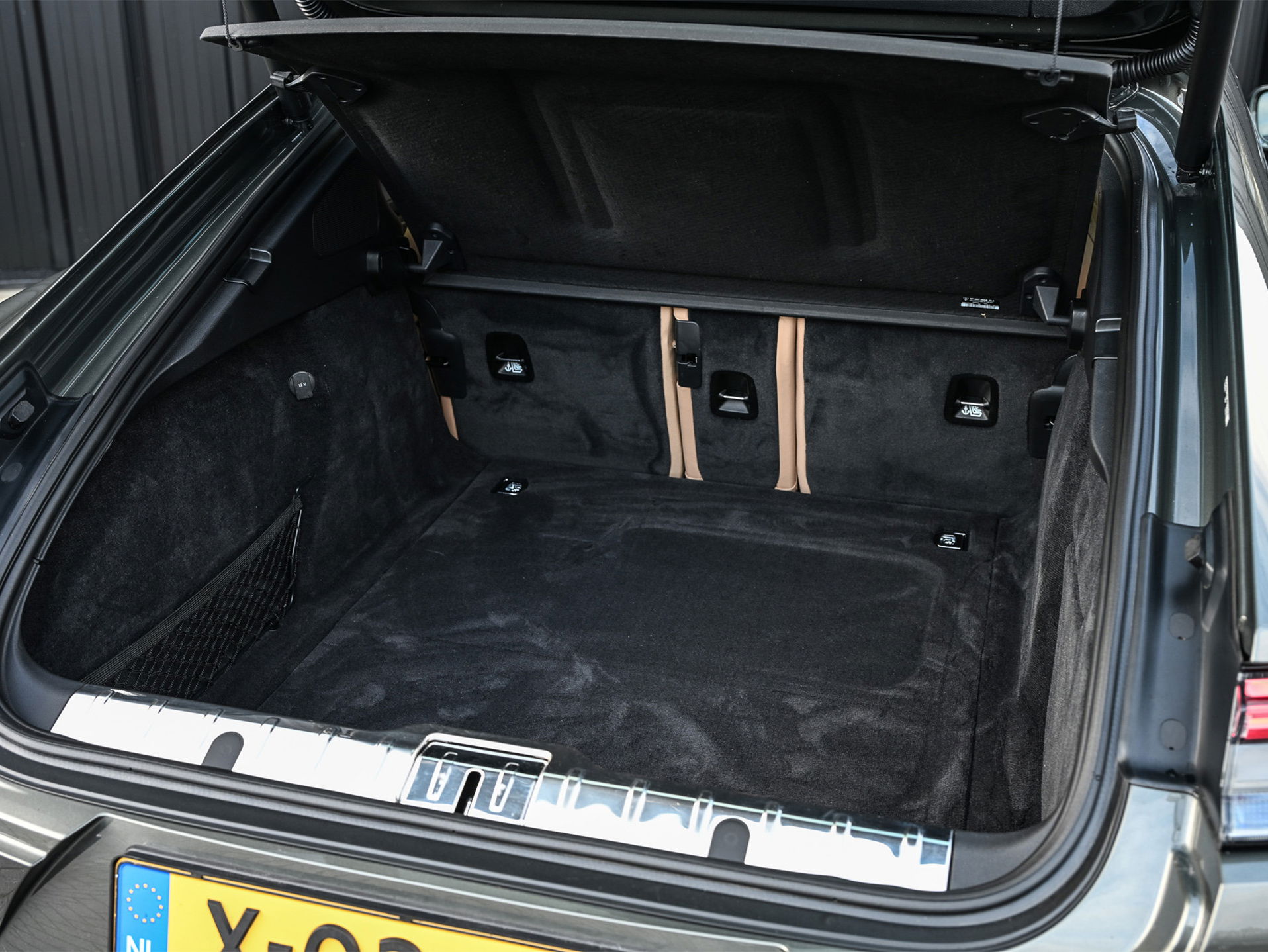 Porsche Panamera - 53