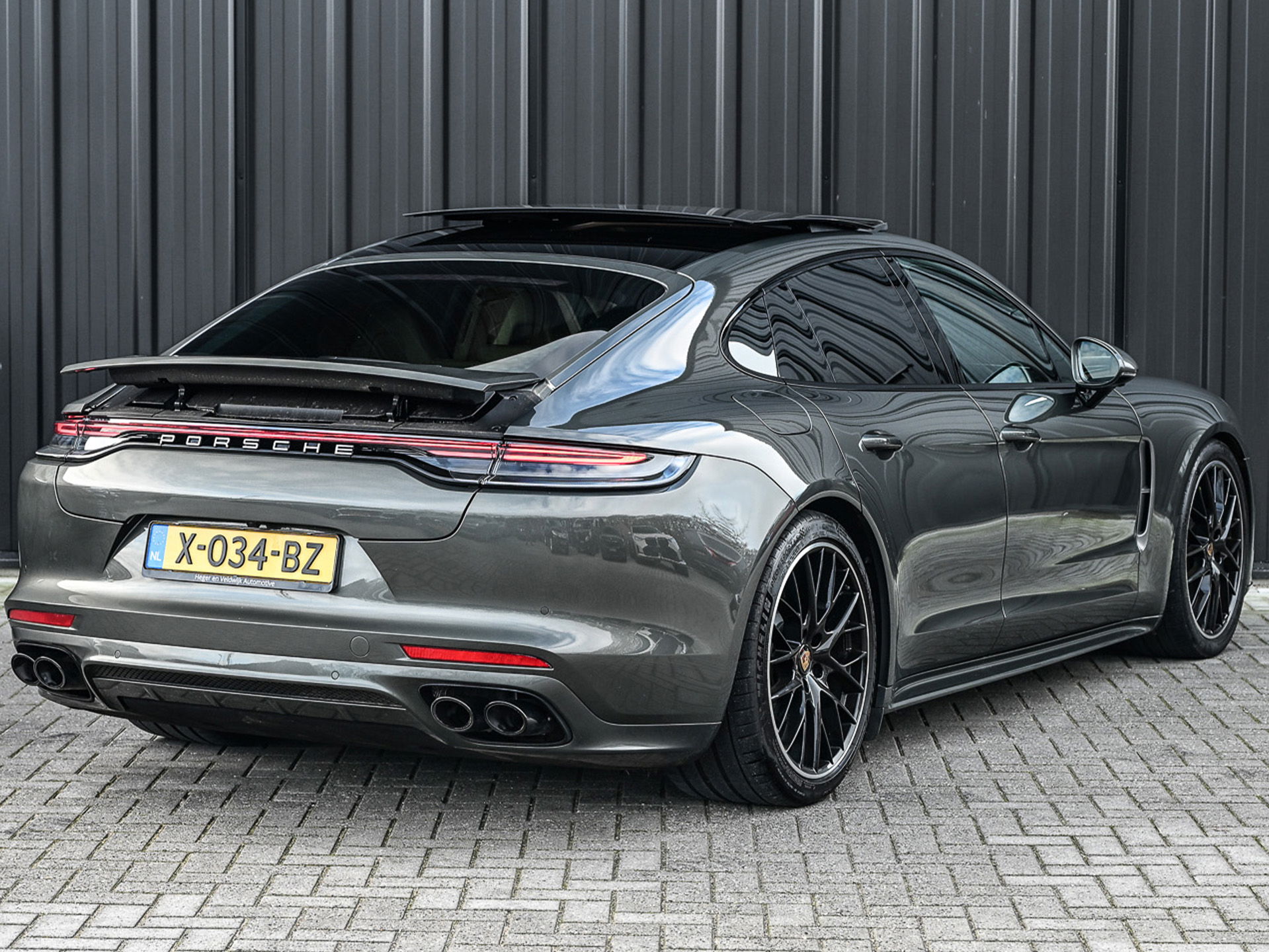 Porsche Panamera - 7