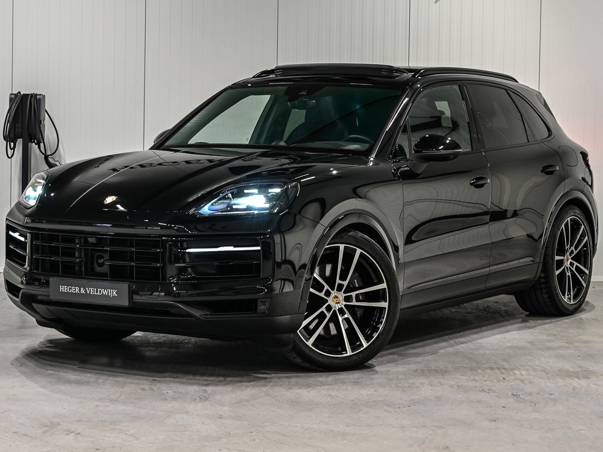 Porsche Cayenne - 0