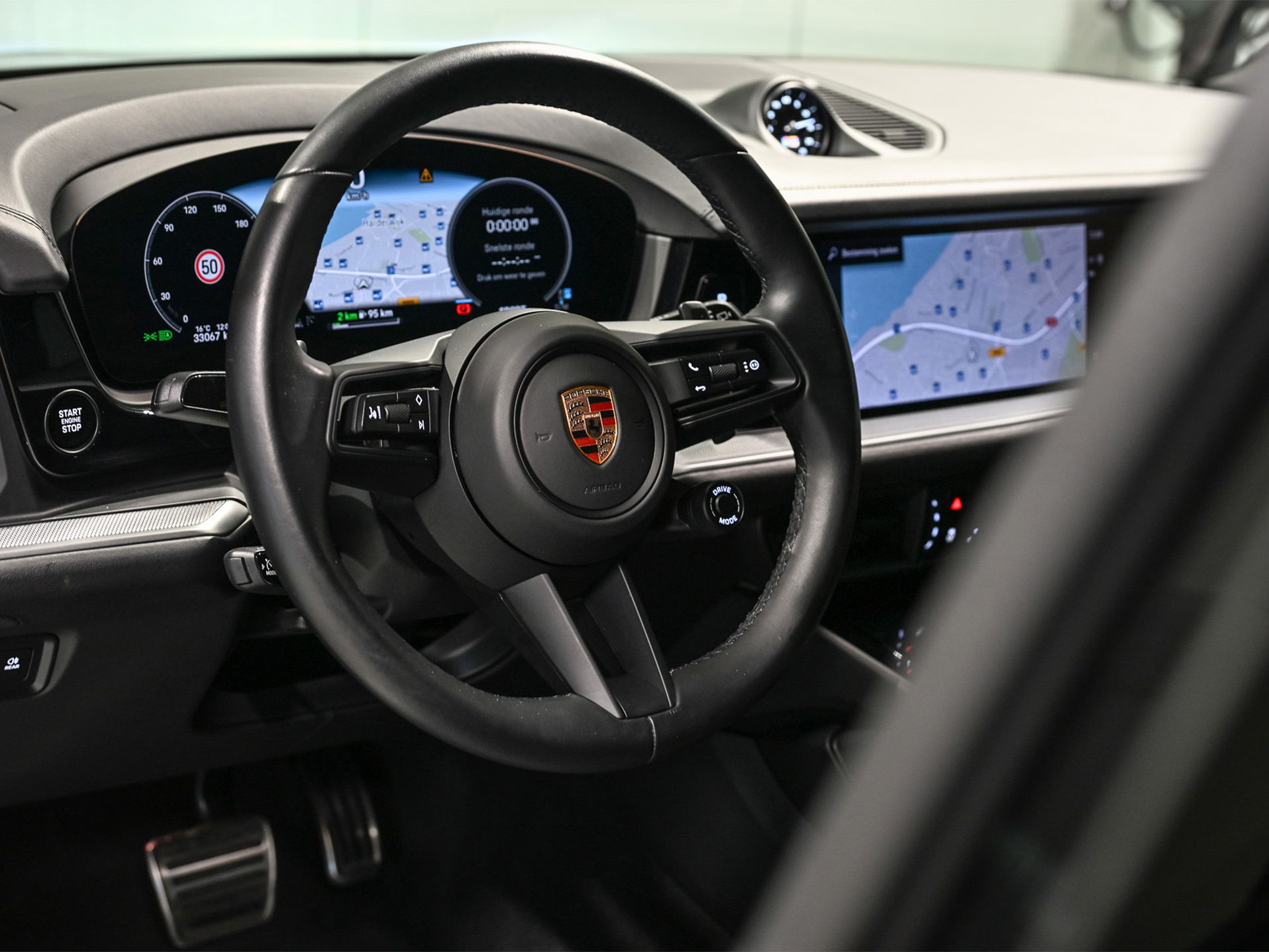 Porsche Cayenne - 27