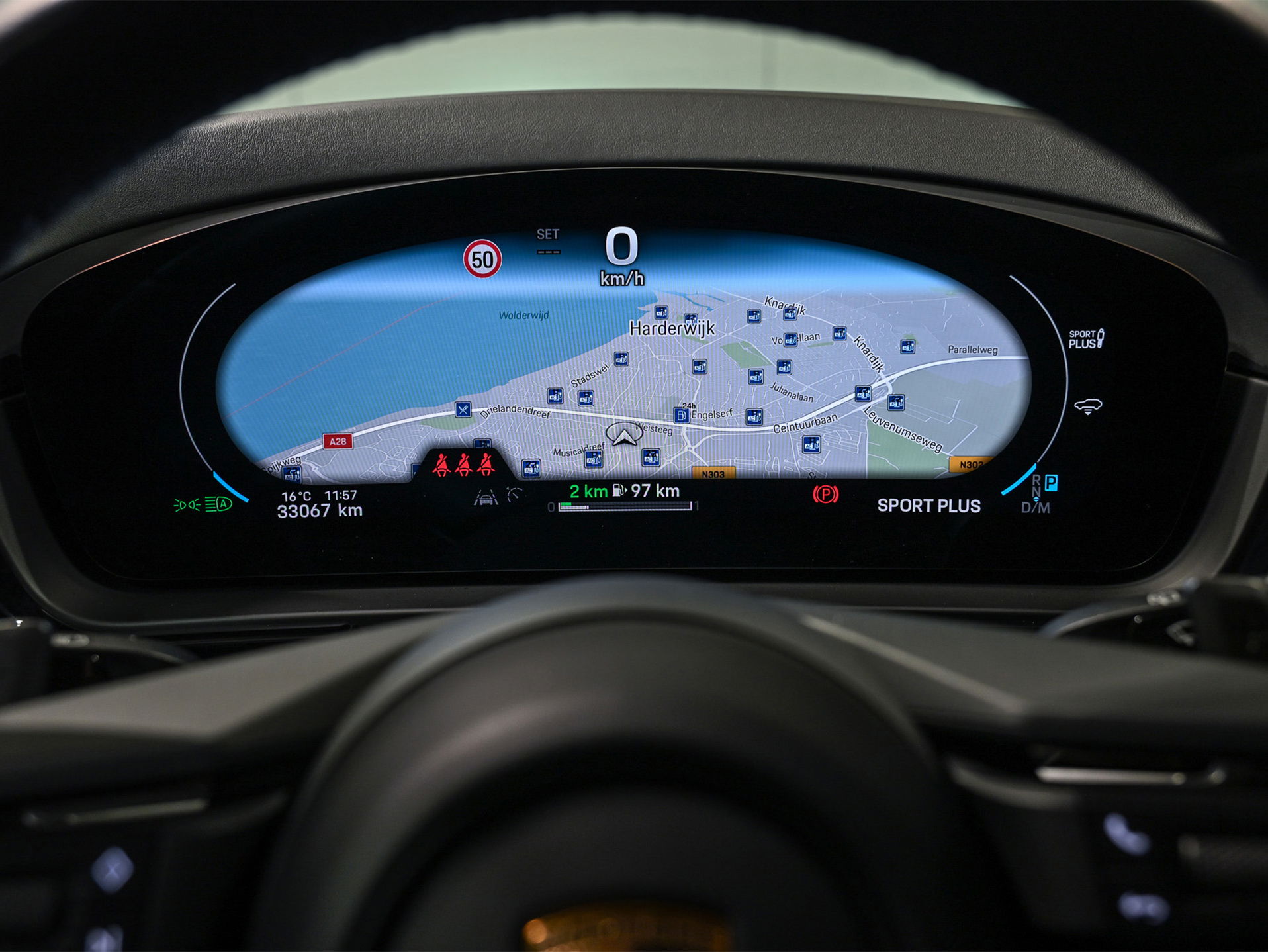 Porsche Cayenne - 30