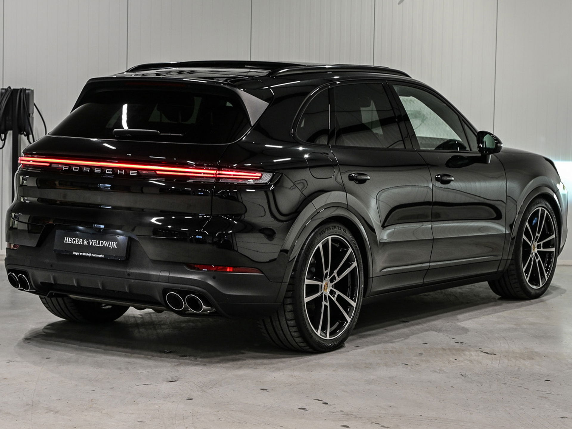 Porsche Cayenne - 6
