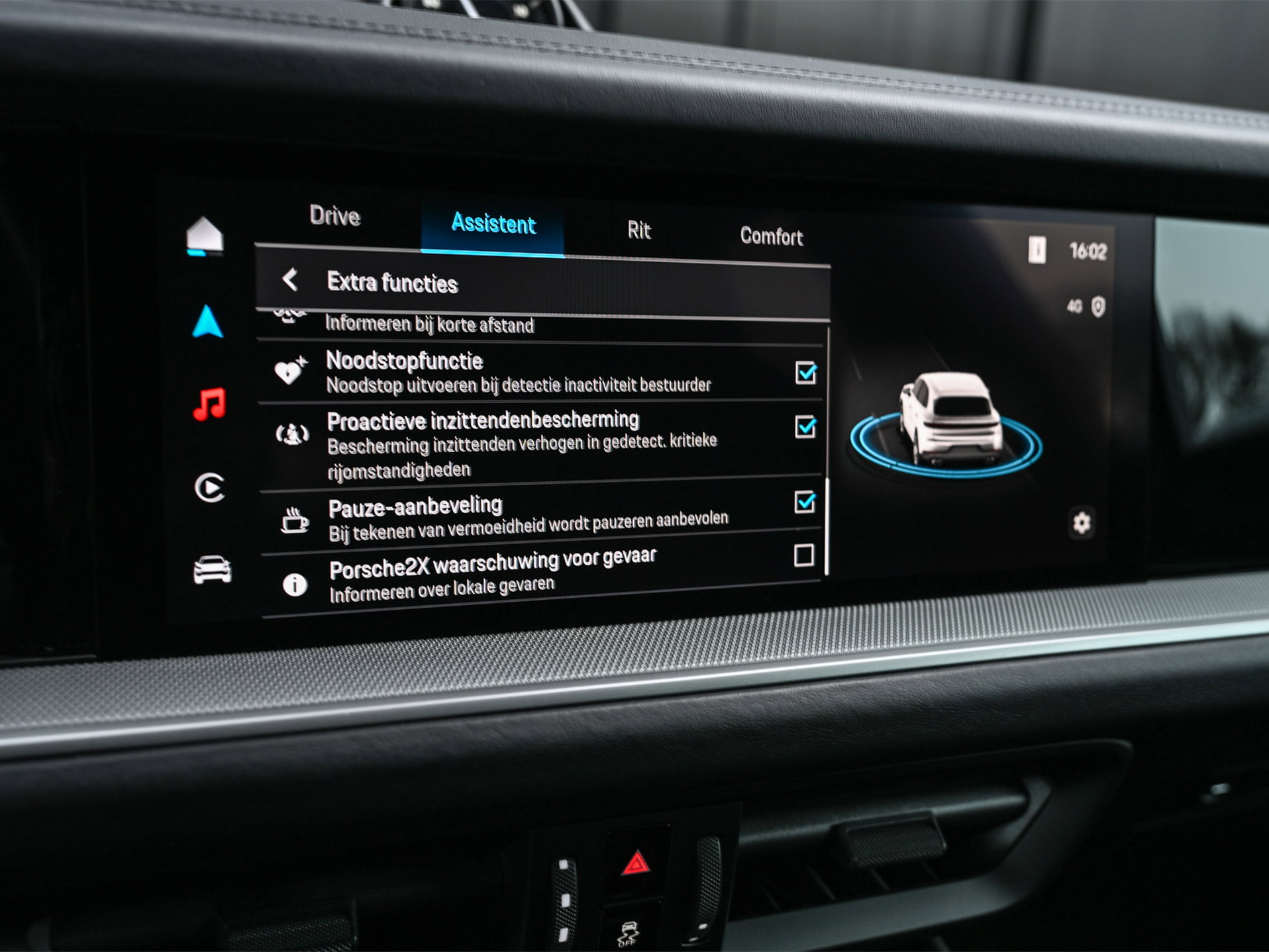 Porsche Cayenne - 26