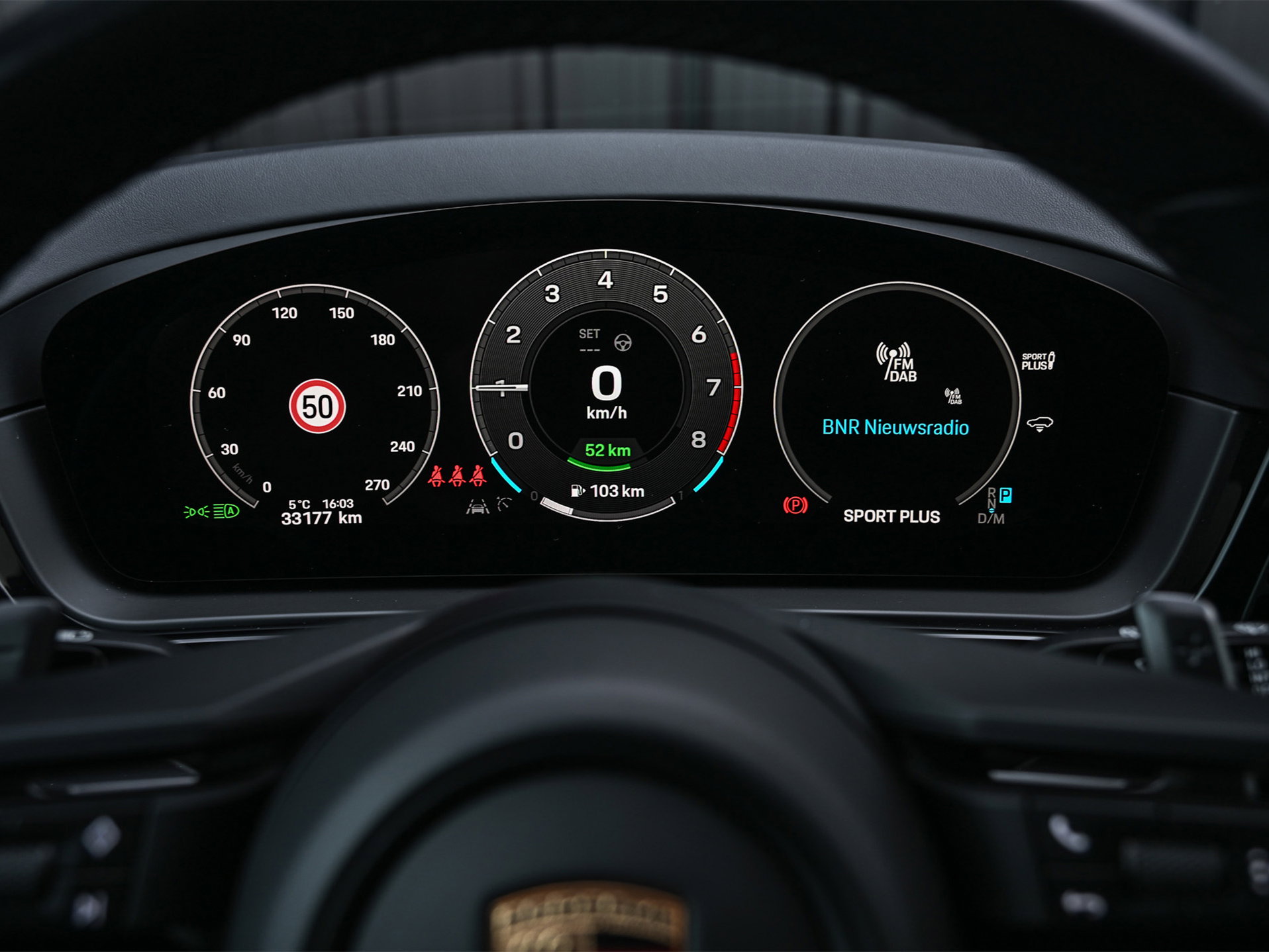 Porsche Cayenne - 43