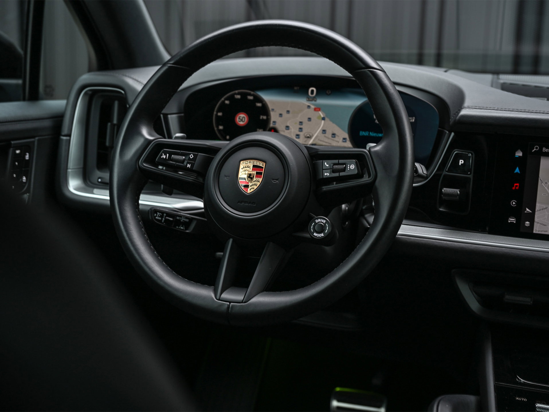 Porsche Cayenne - 41