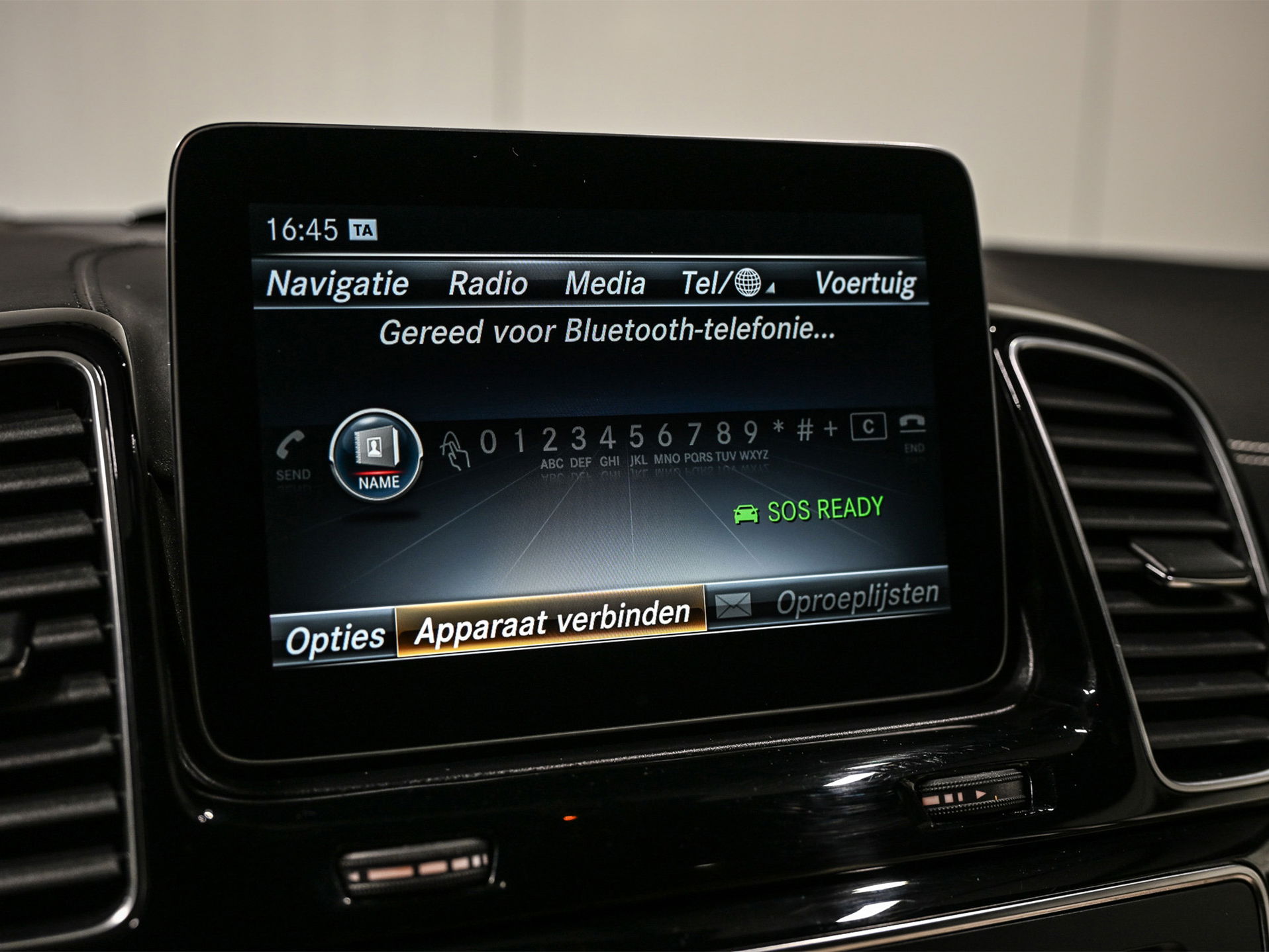 Mercedes-Benz GLE - 16