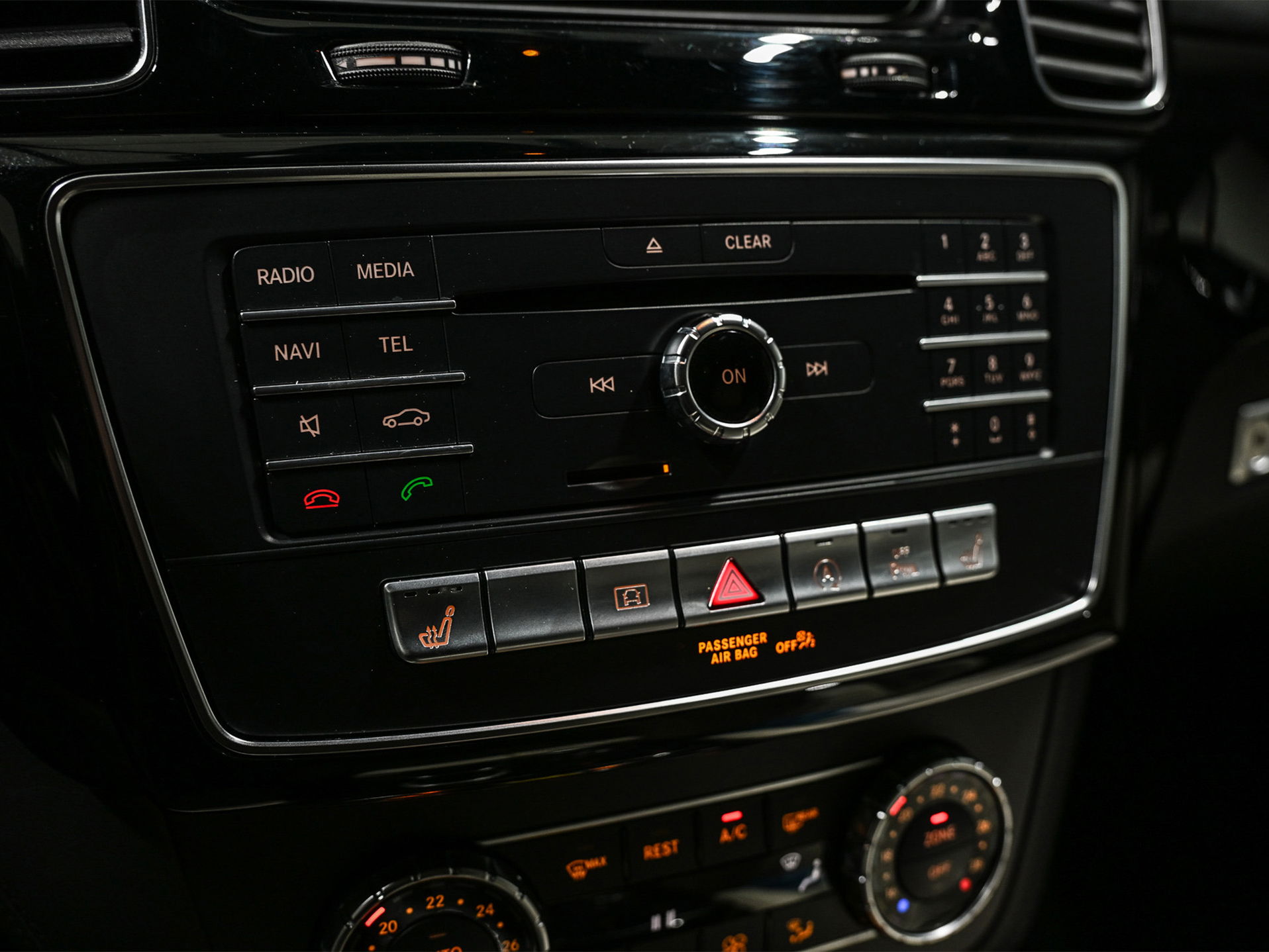 Mercedes-Benz GLE - 29