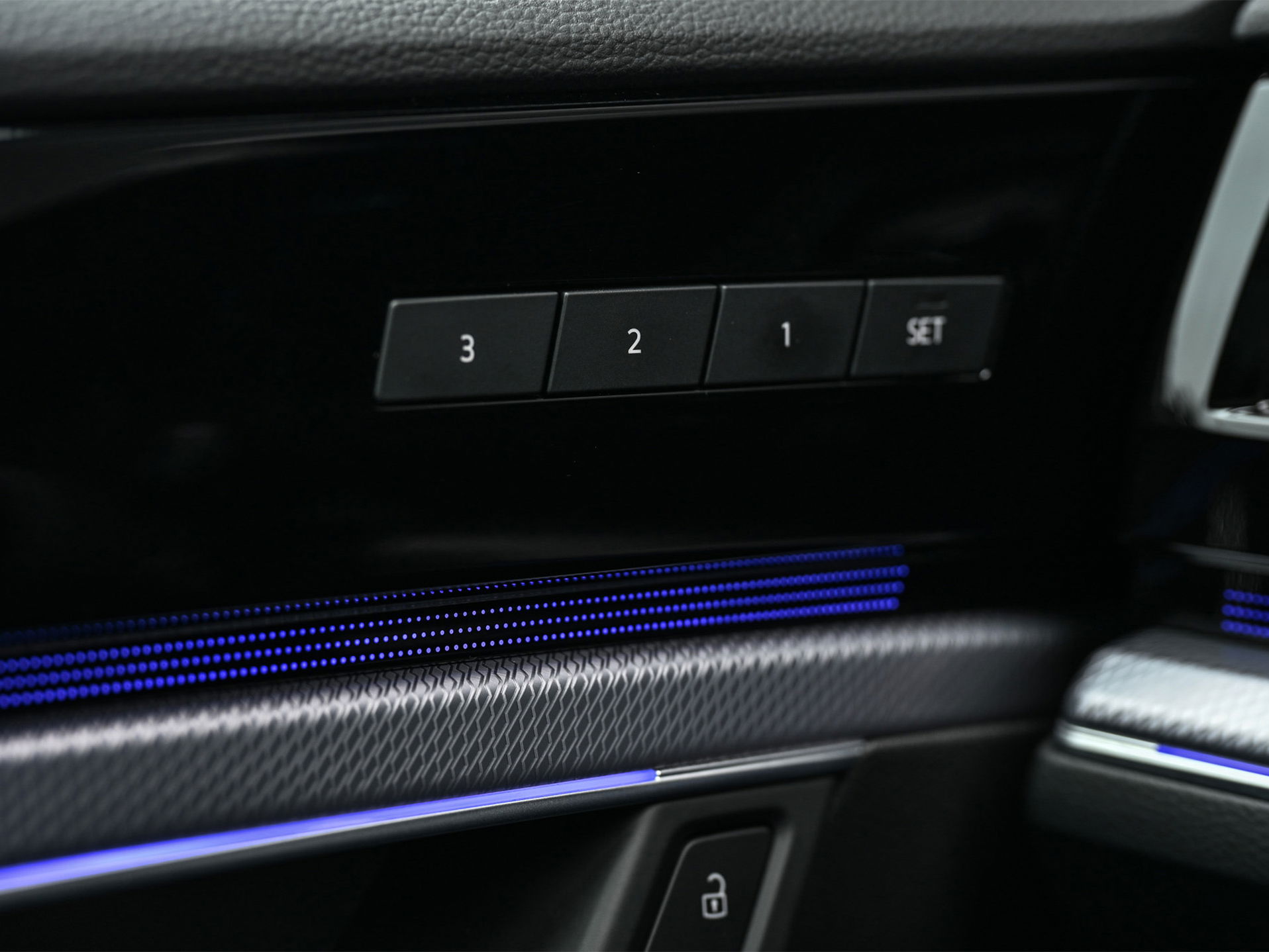 Volkswagen Touareg - 11