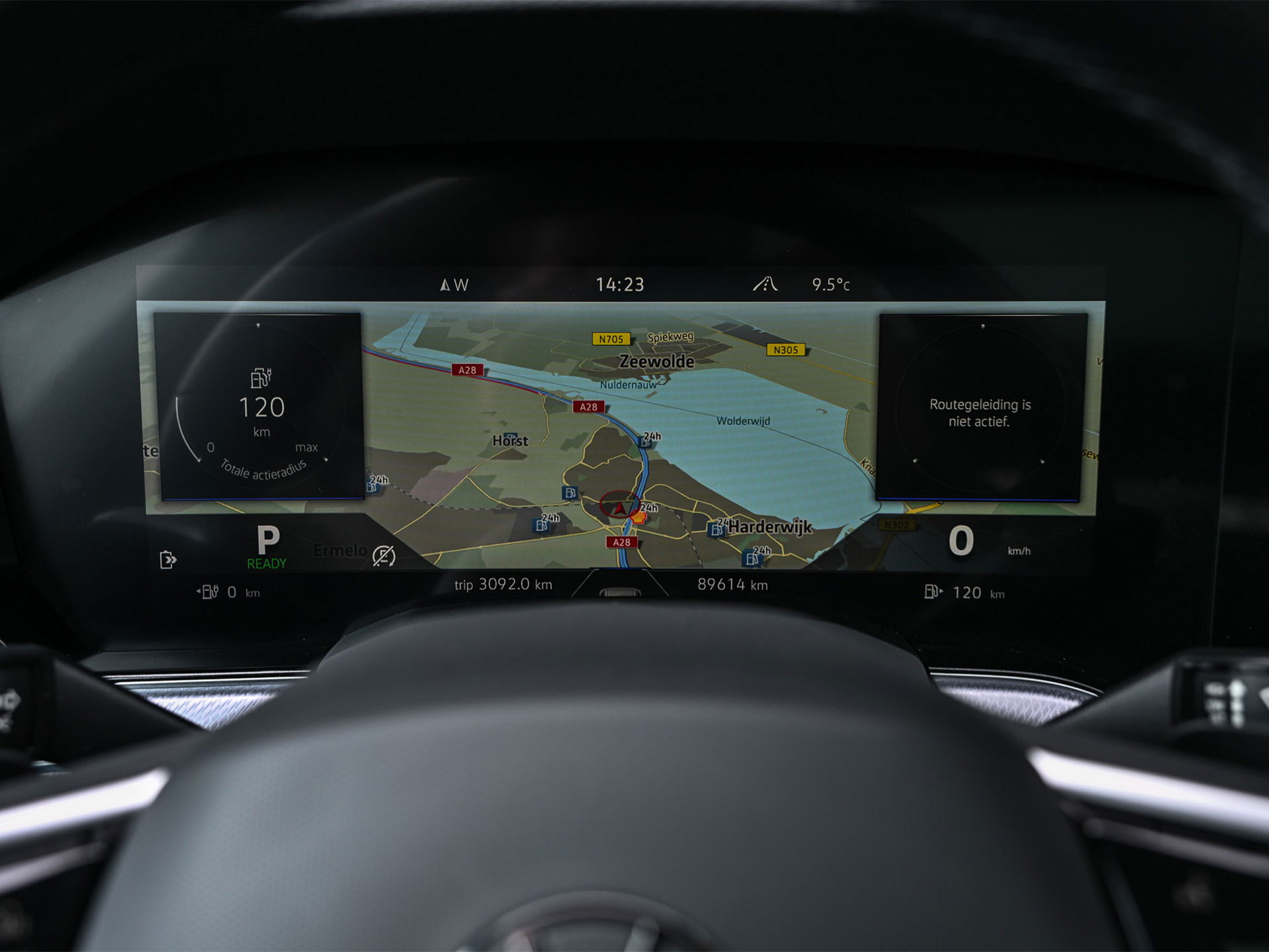 Volkswagen Touareg - 28