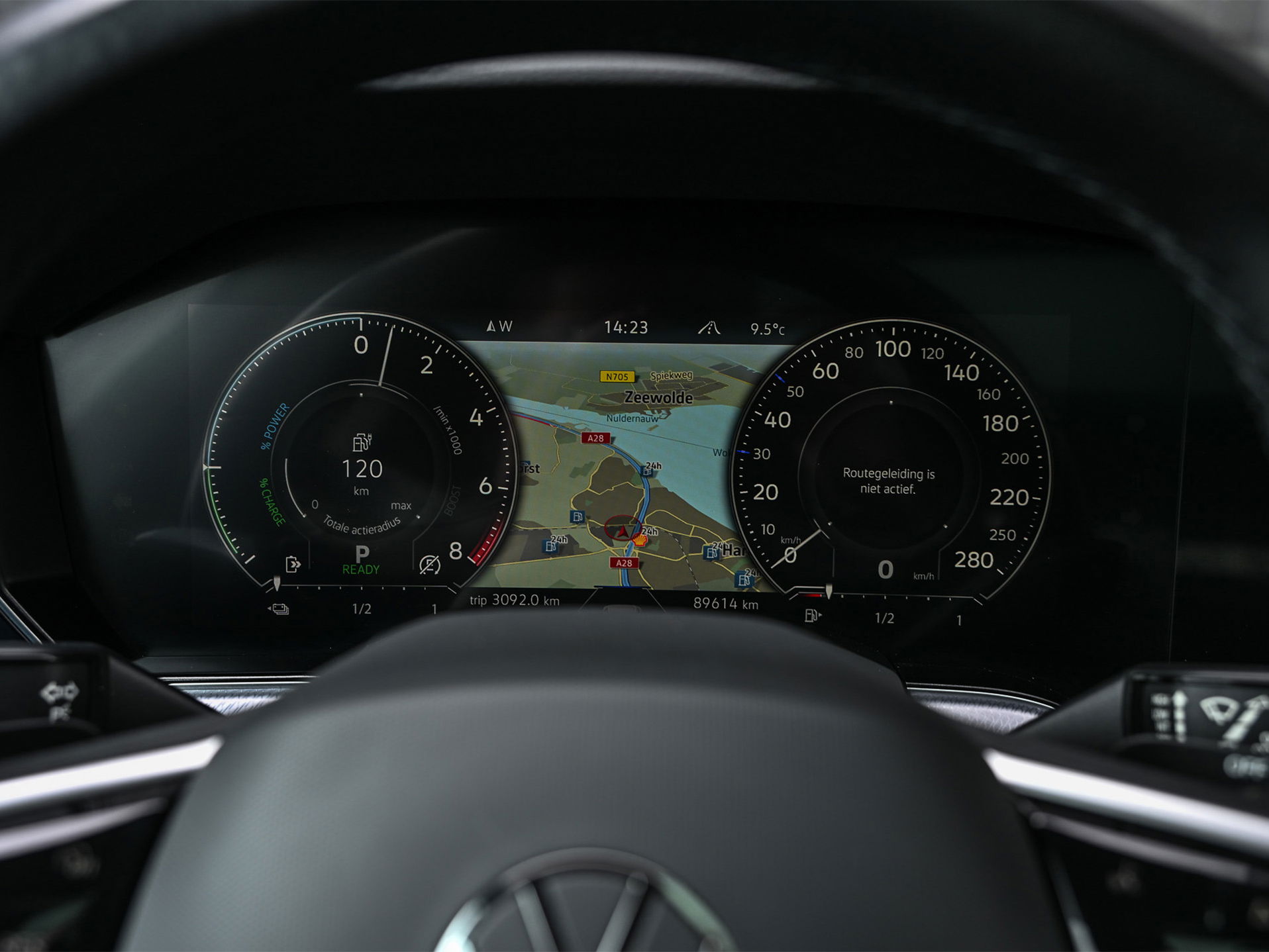 Volkswagen Touareg - 3