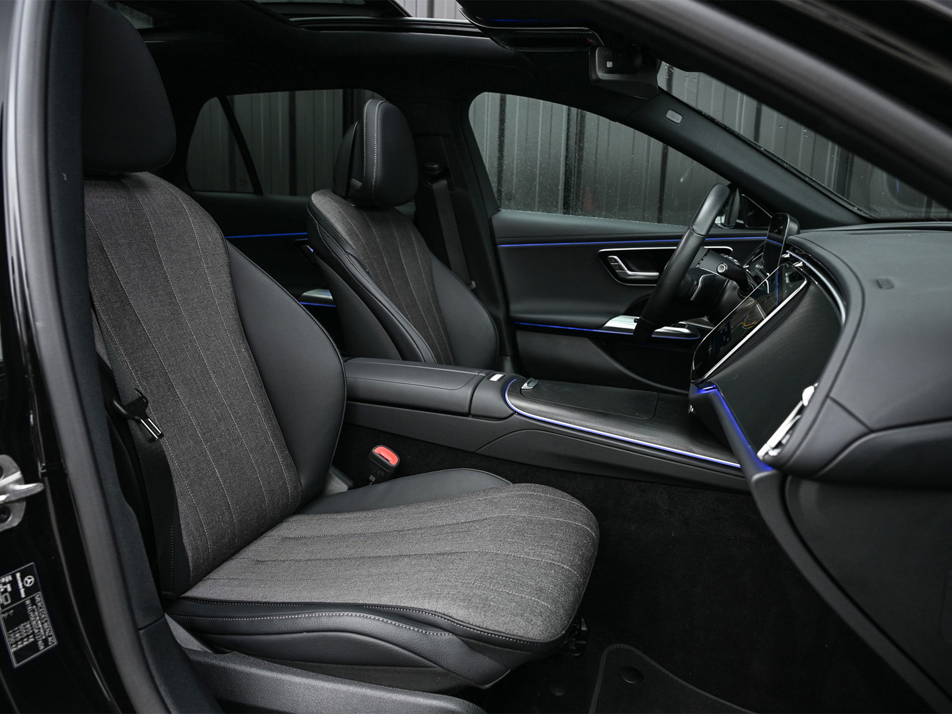 Mercedes-Benz E-Klasse - 1