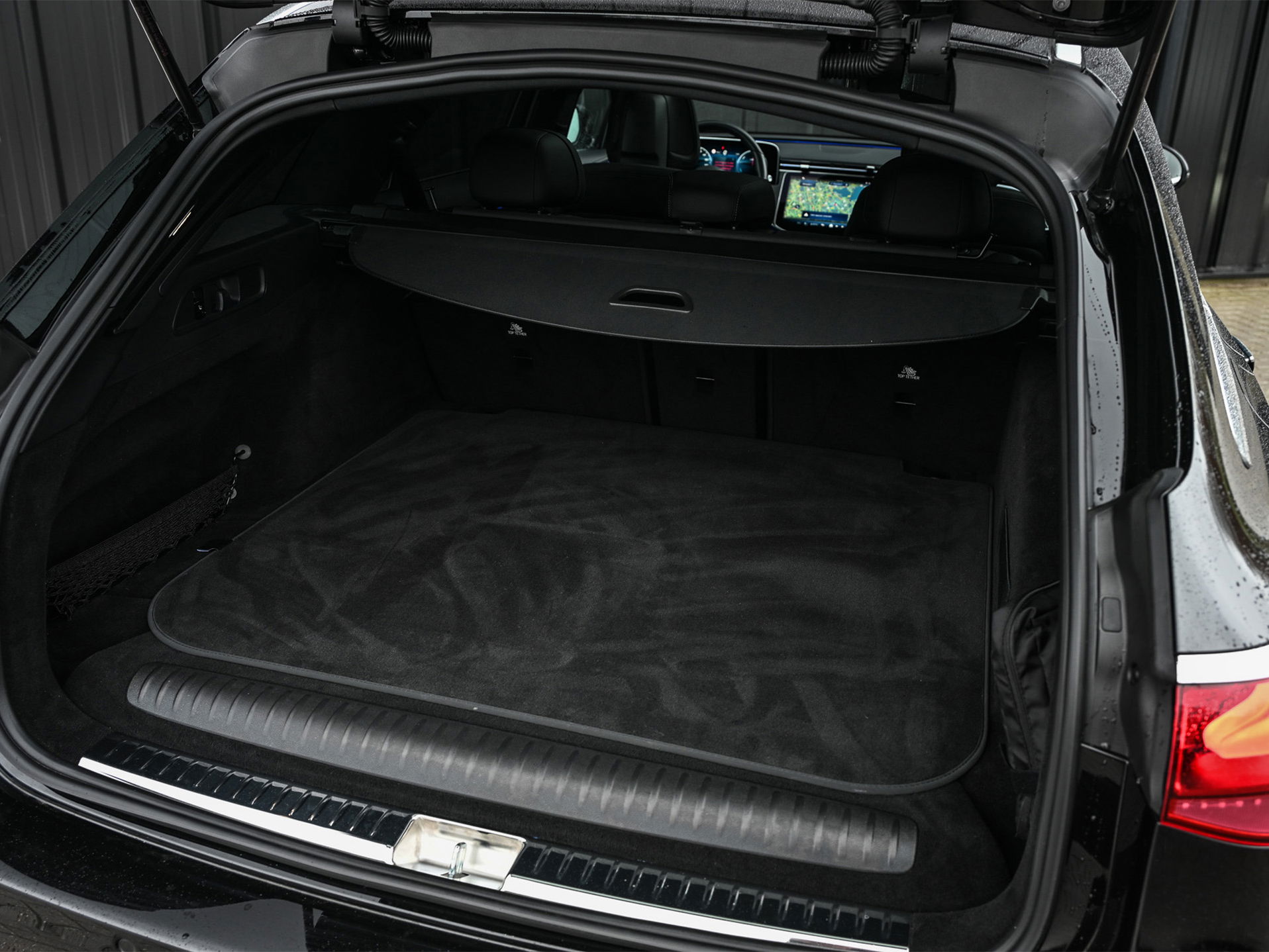 Mercedes-Benz E-Klasse - 54