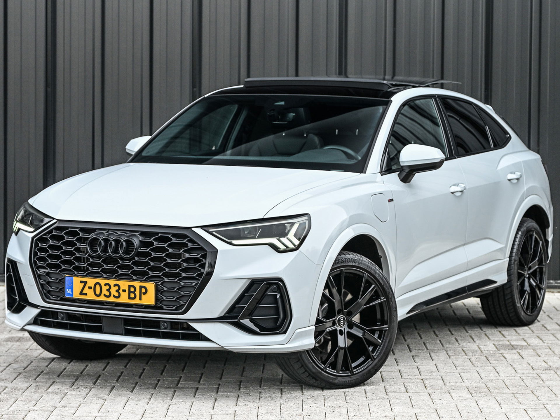 Audi Q3 Sportback - 0
