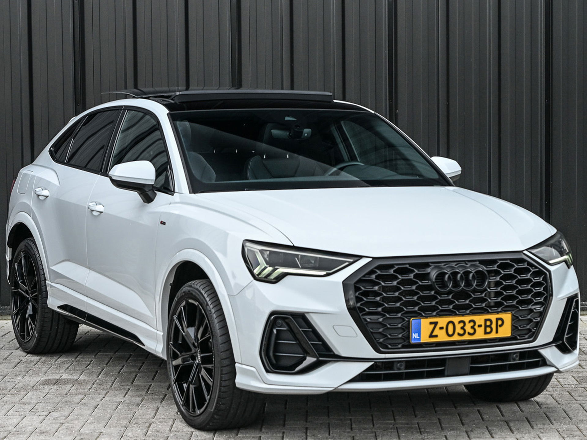 Audi Q3 Sportback - 37