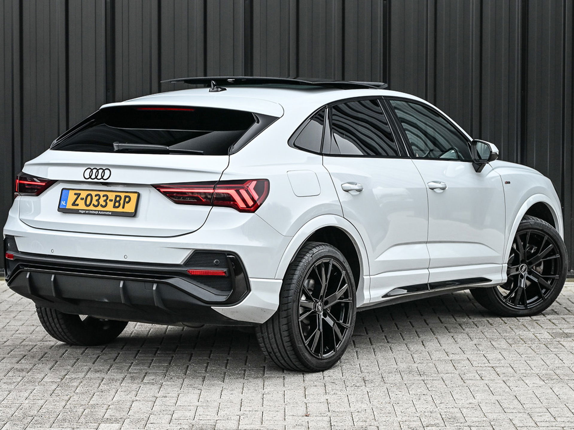 Audi Q3 Sportback - 2