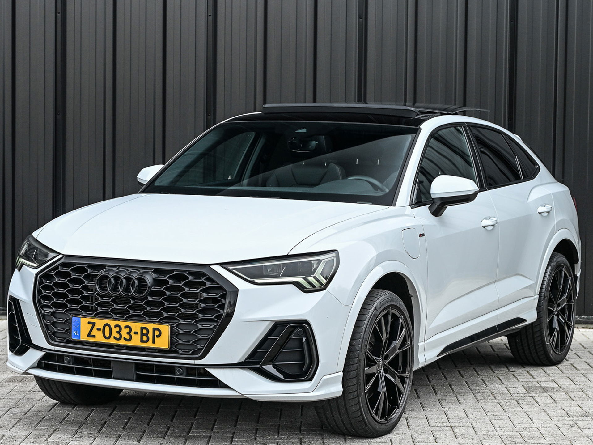 Audi Q3 Sportback - 6