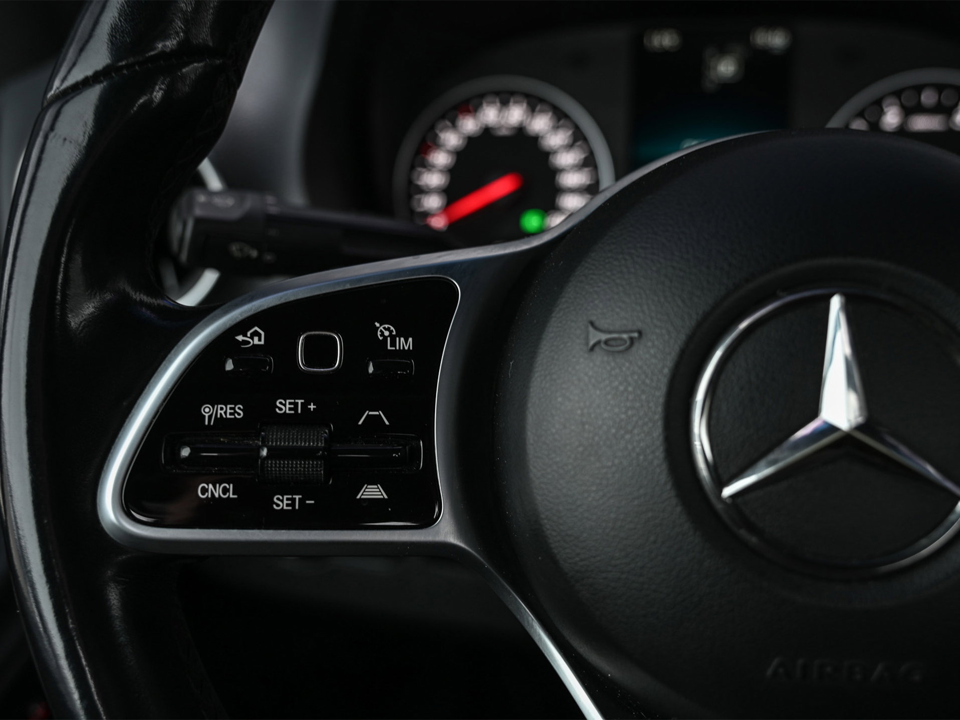 Mercedes-Benz Sprinter - 19