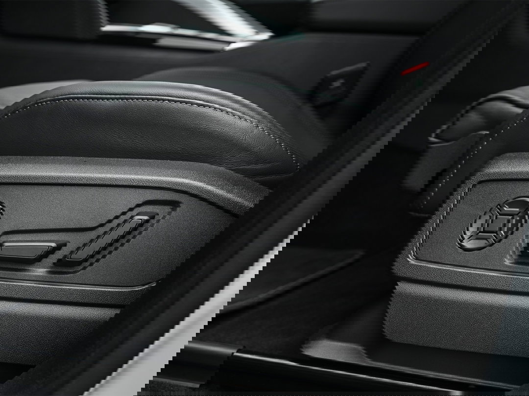 Elektrisch verstelb. bestuurdersstoel met geheugen