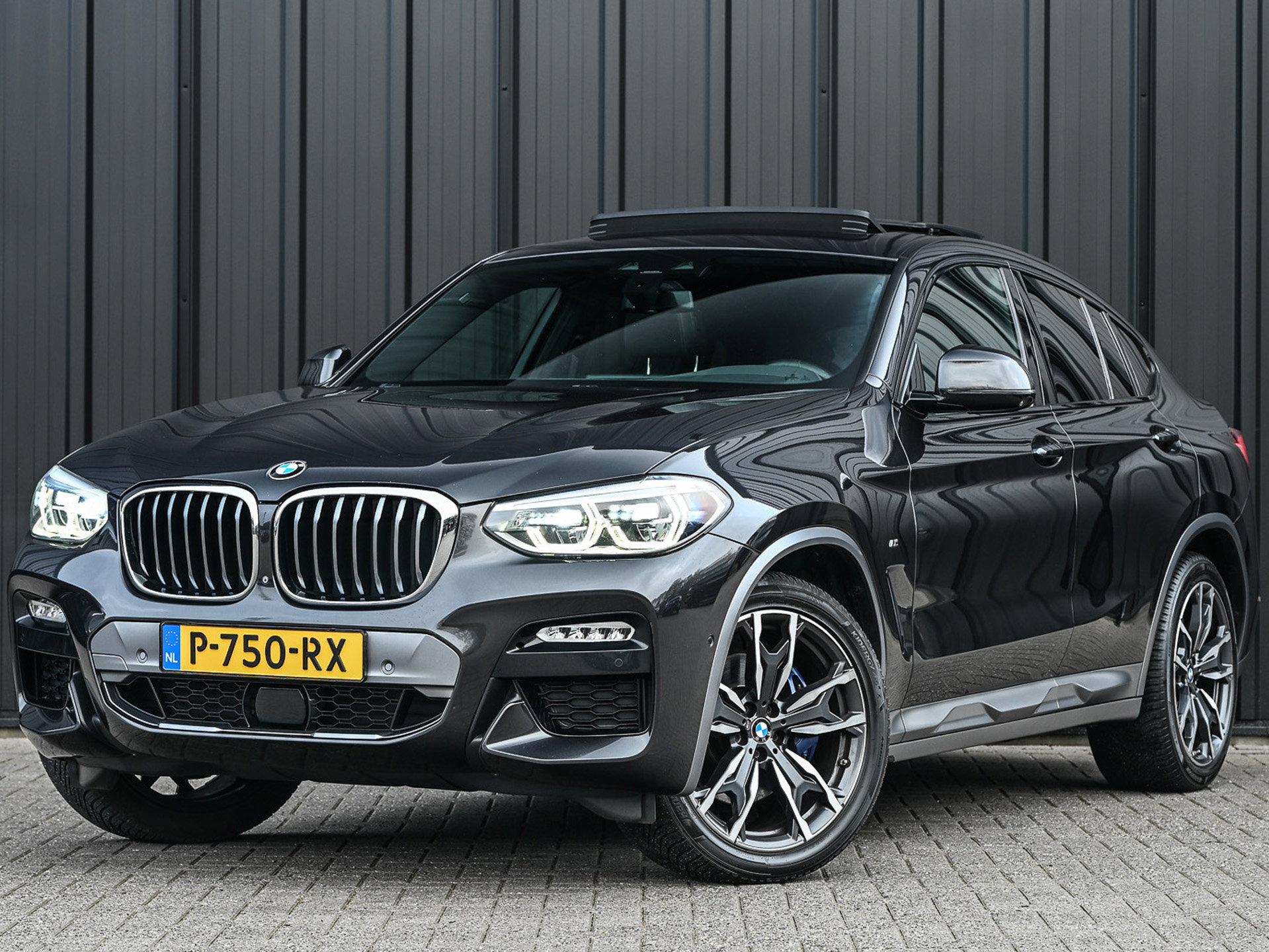 BMW X4 - 0