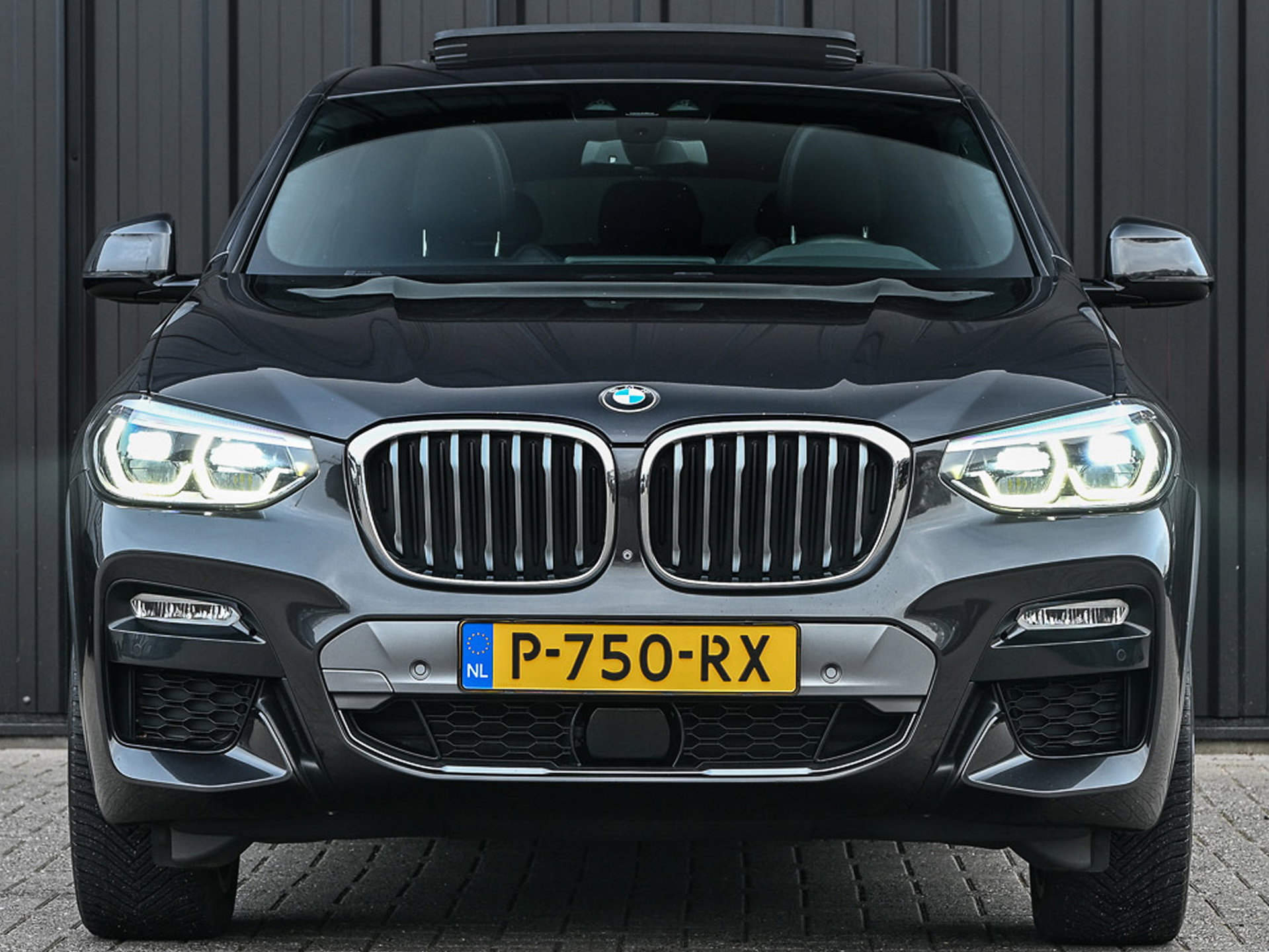 BMW X4 - 22