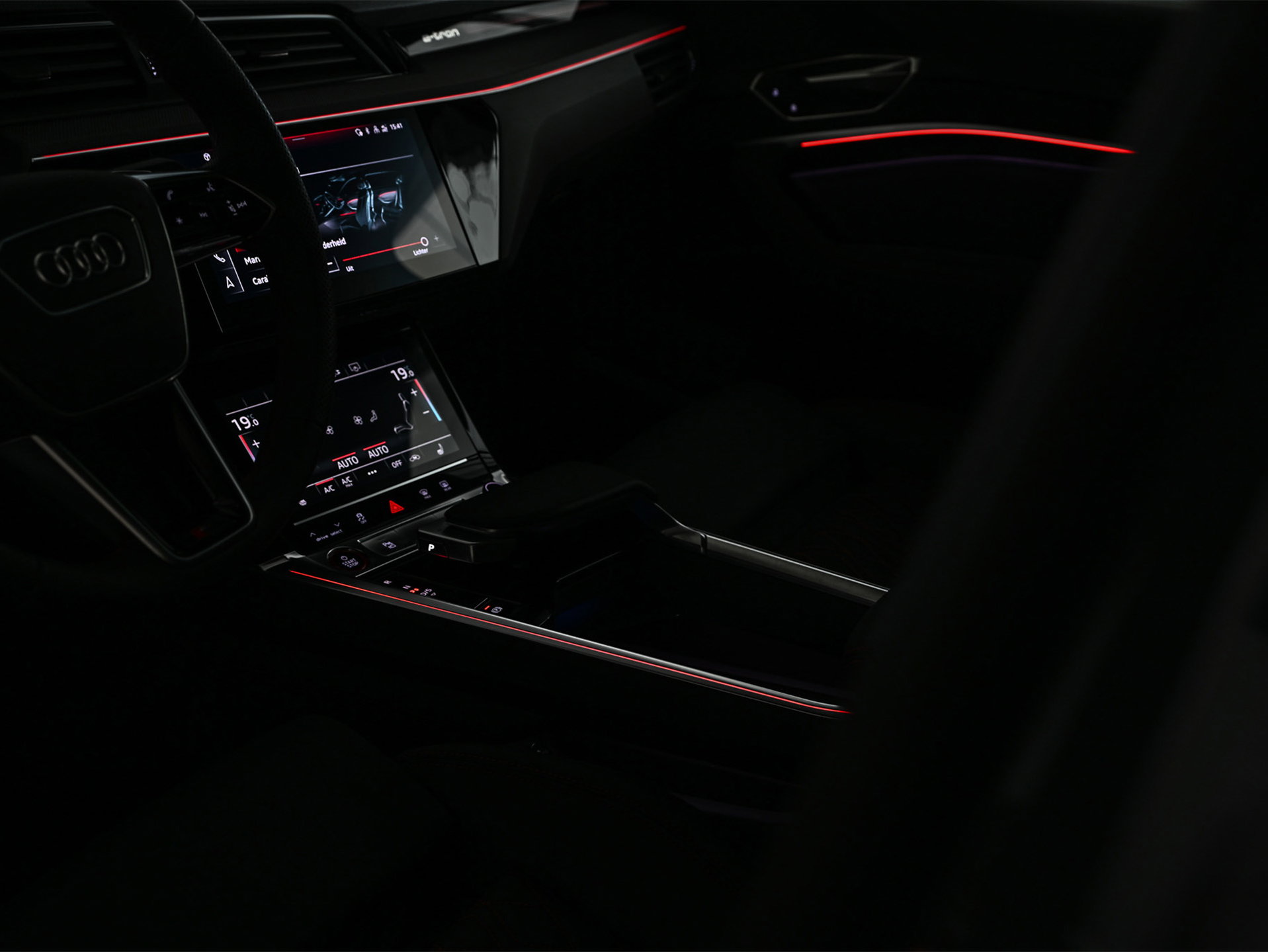 Audi Q8 Sportback e-tron - 39