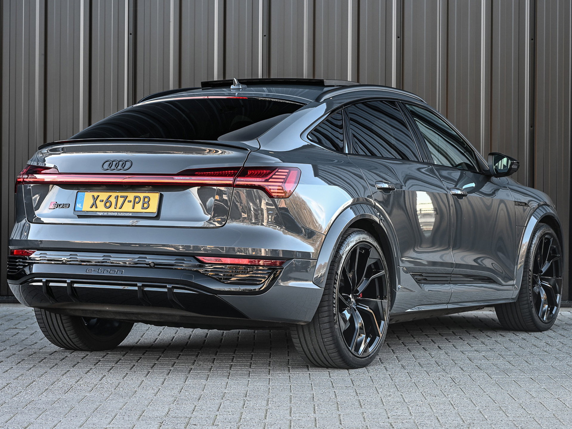 Audi Q8 Sportback e-tron - 7
