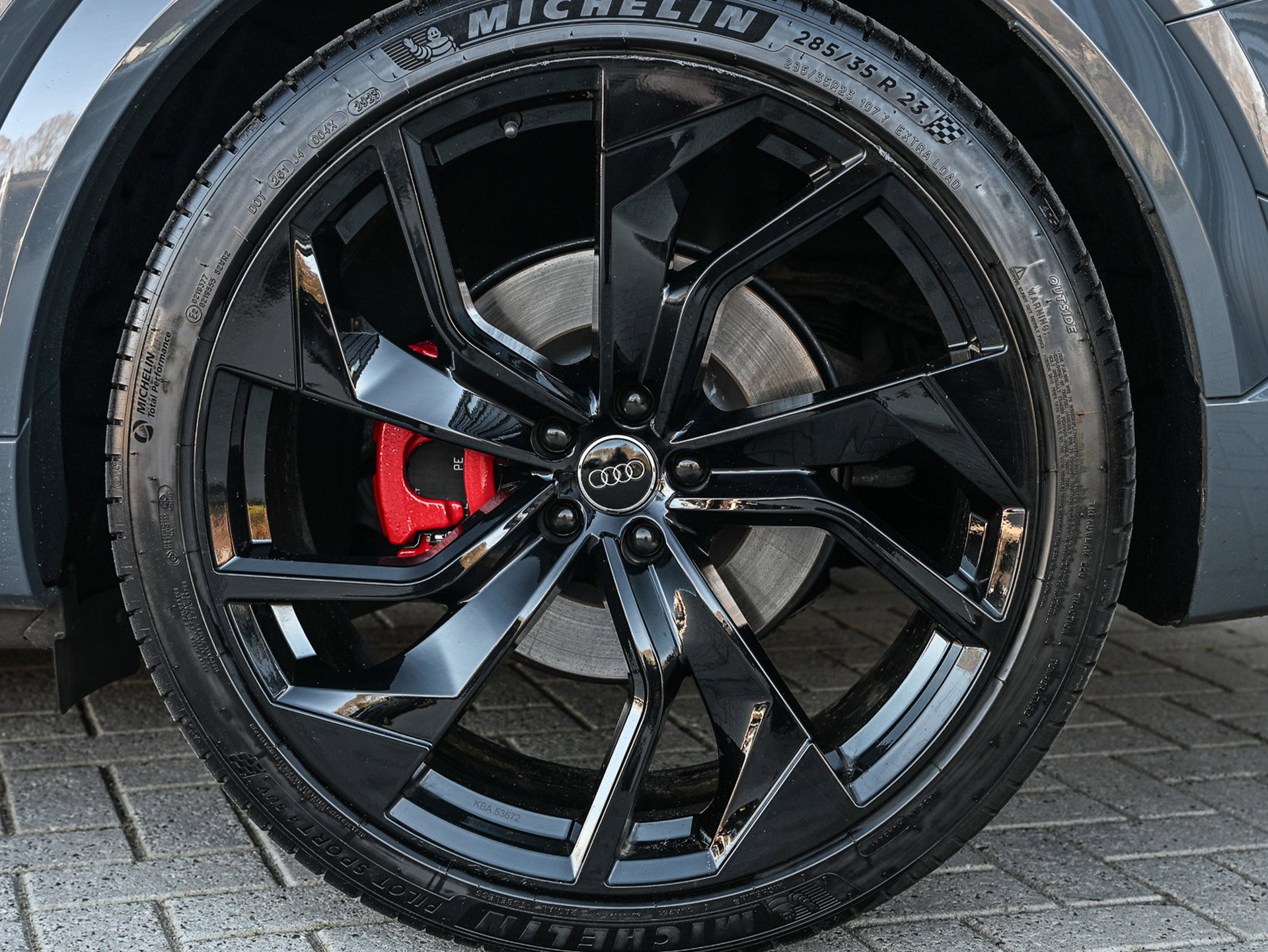 Audi SQ8 Sportback e-tron - 9