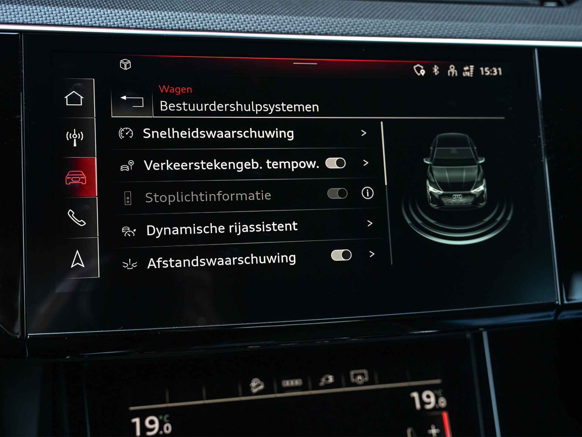 Audi SQ8 Sportback e-tron - 18