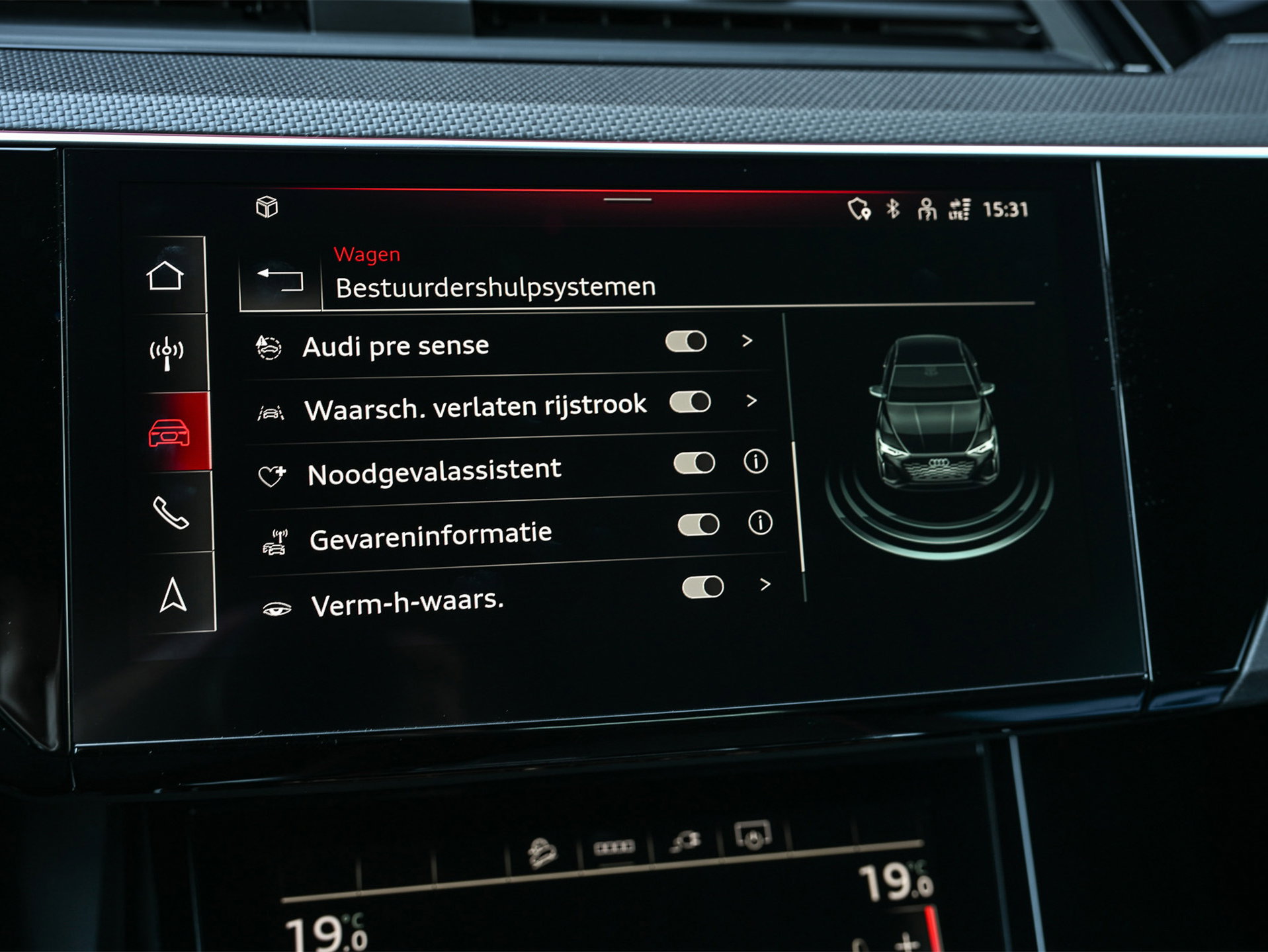 Audi SQ8 Sportback e-tron - 19