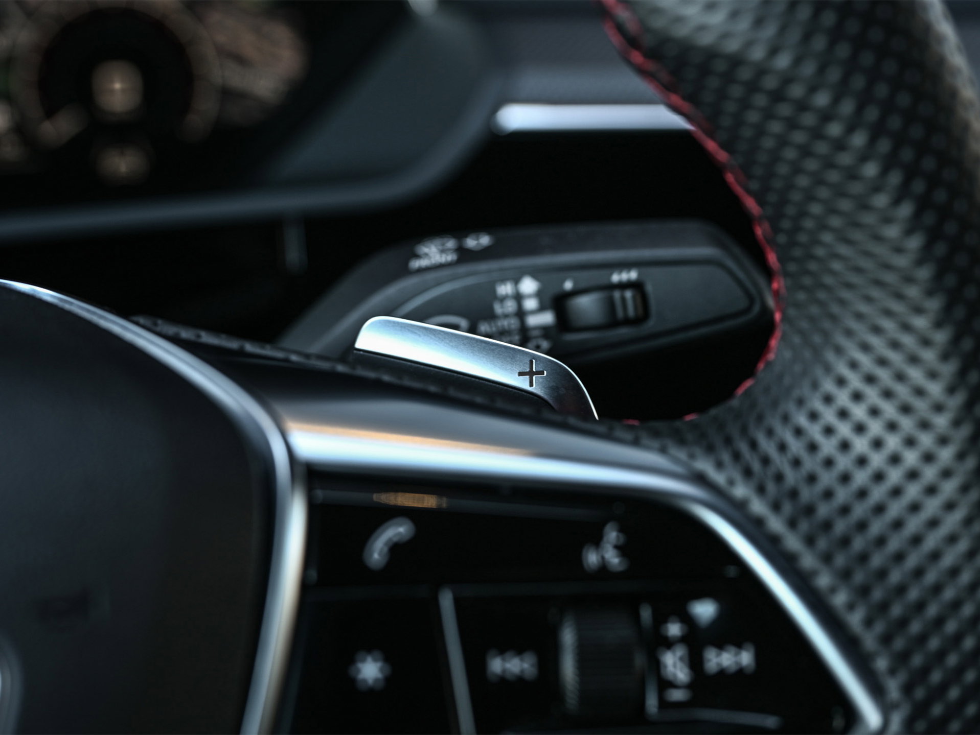 Audi SQ8 Sportback e-tron - 32