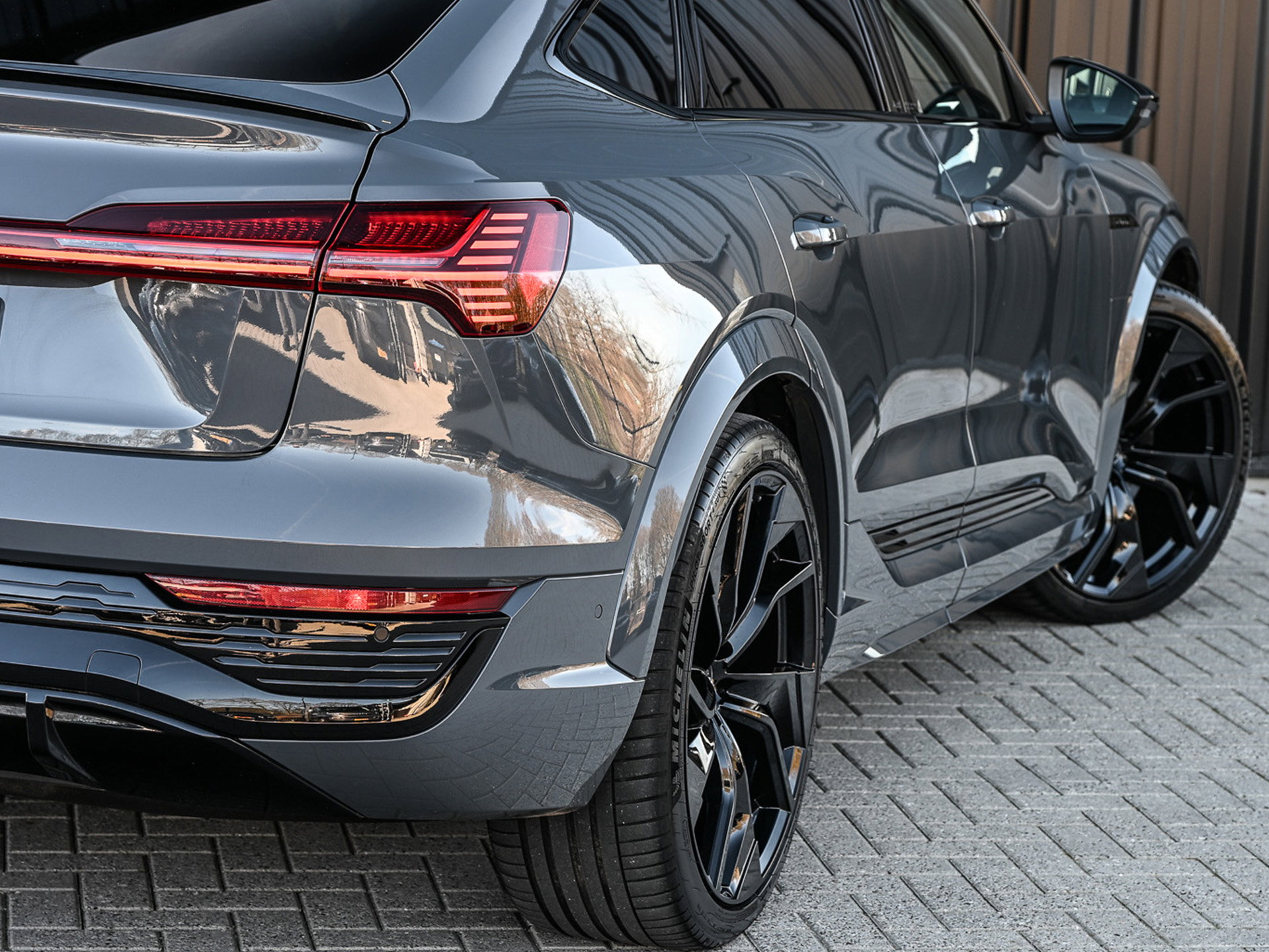 Audi SQ8 Sportback e-tron - 44