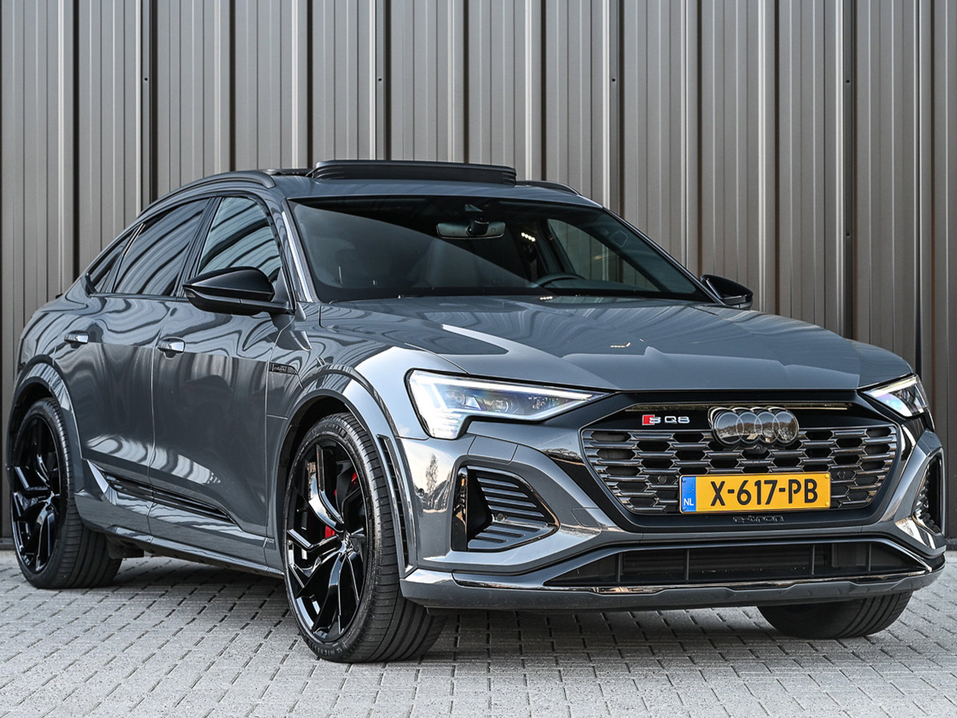 Audi SQ8 Sportback e-tron - 48