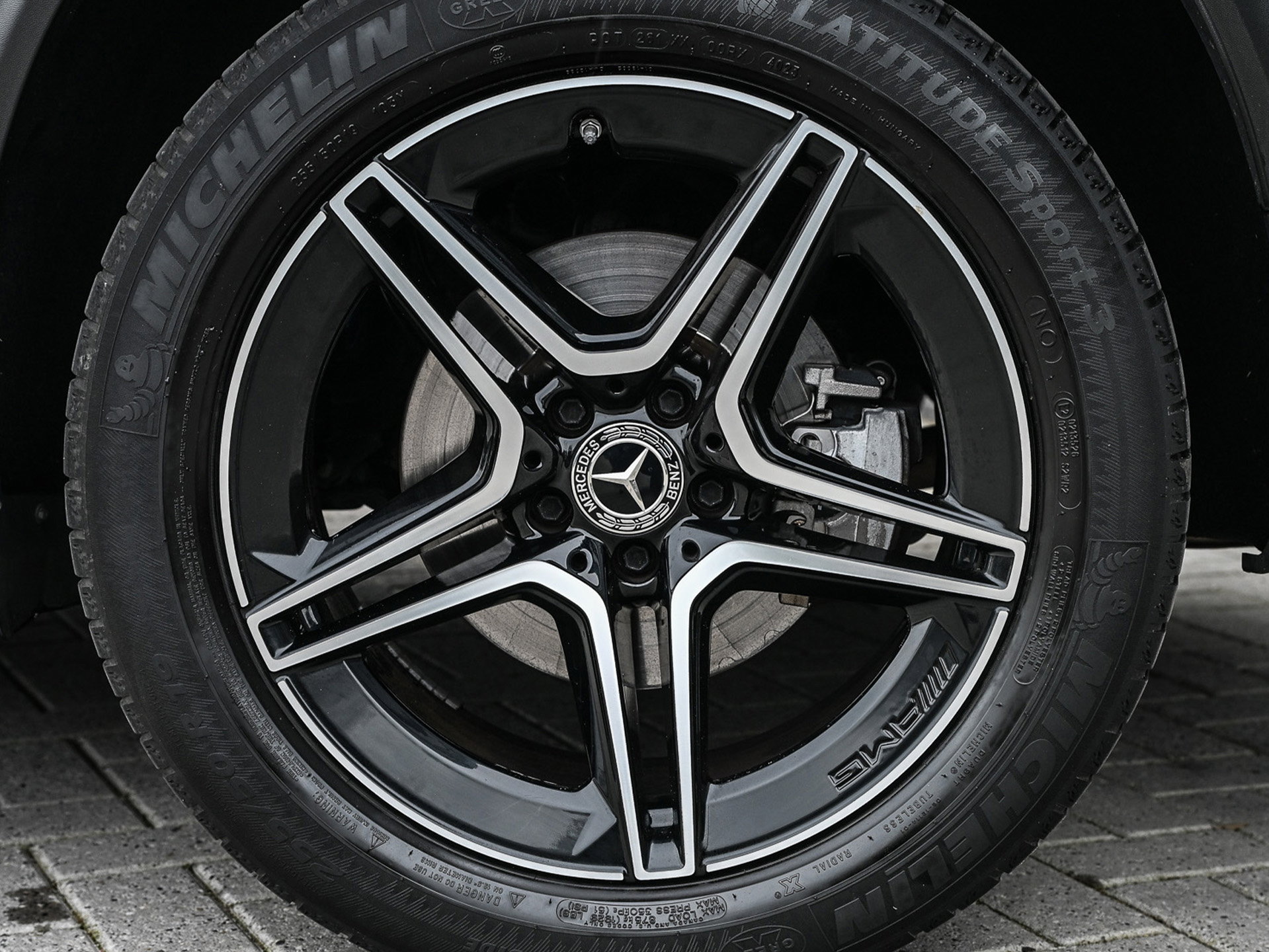 Mercedes-Benz GLC - 9