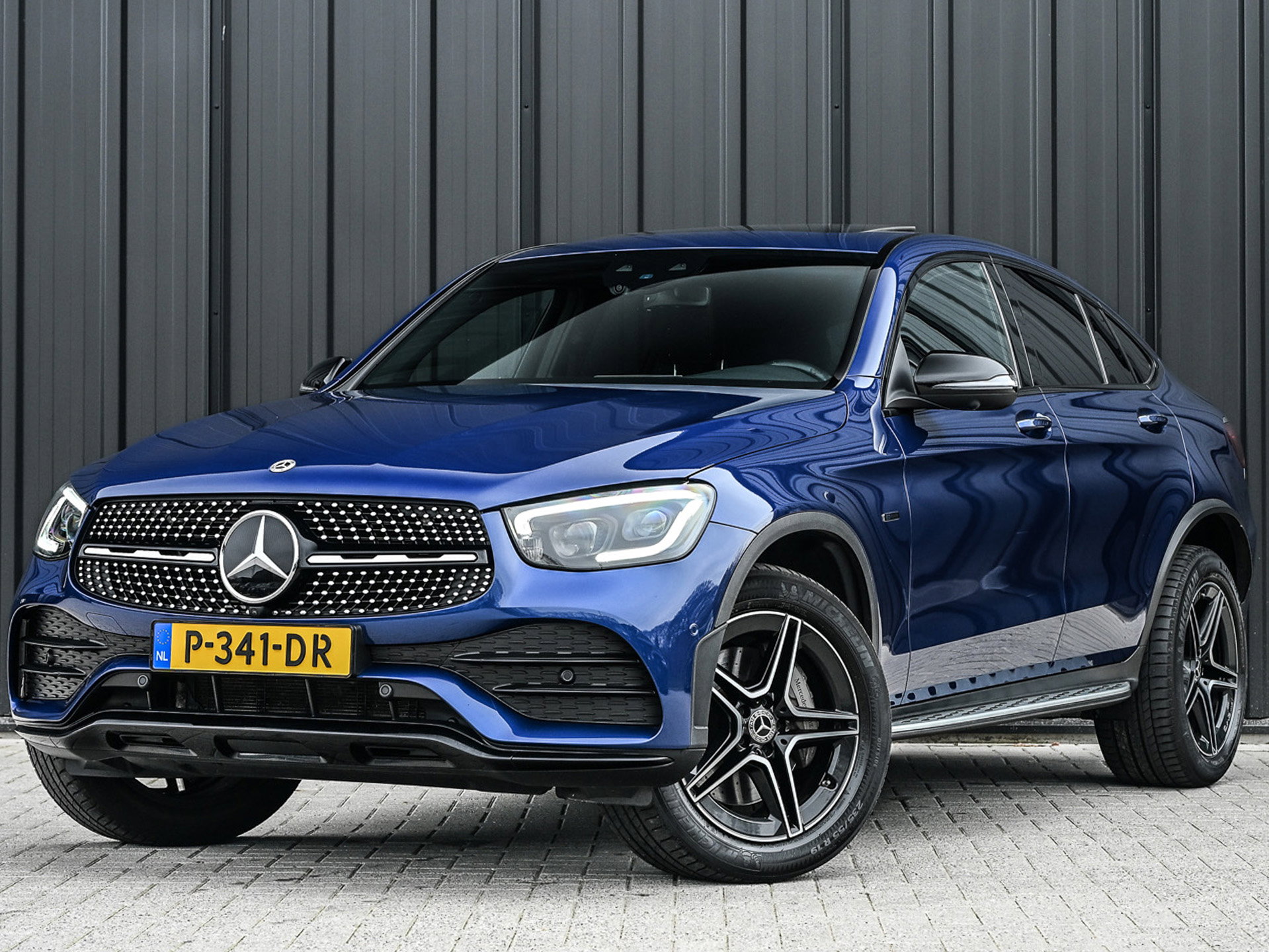 Mercedes-Benz GLC - 0