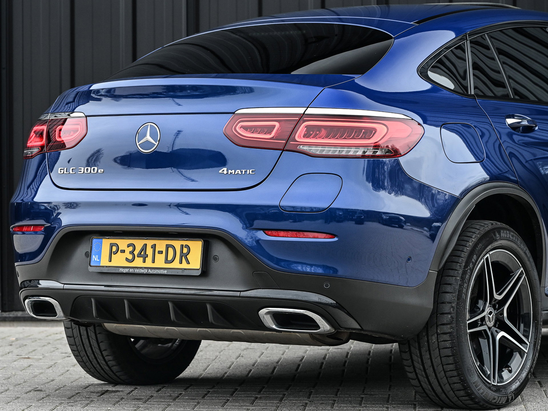 Mercedes-Benz GLC - 24