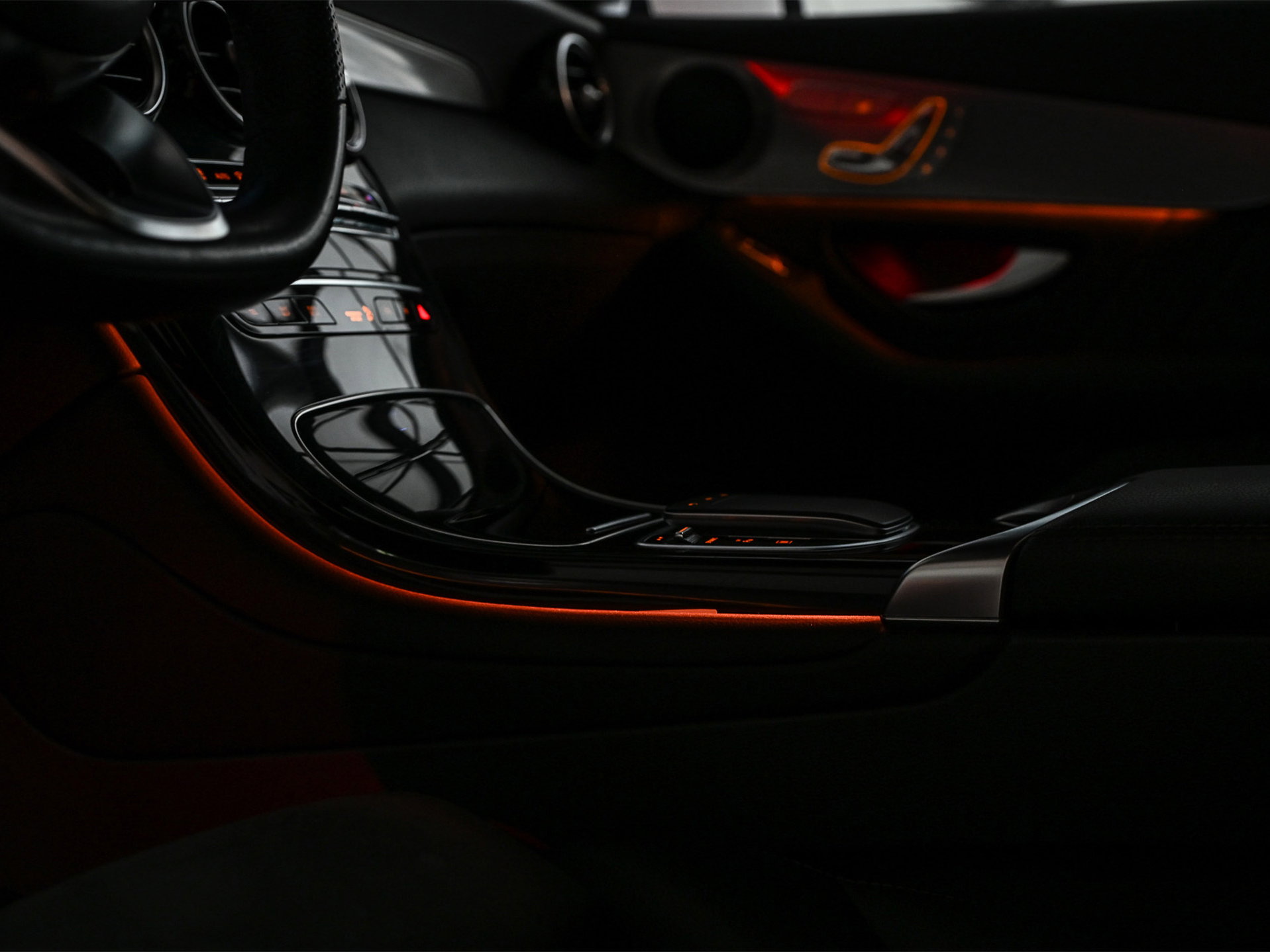 Mercedes-Benz GLC - 39