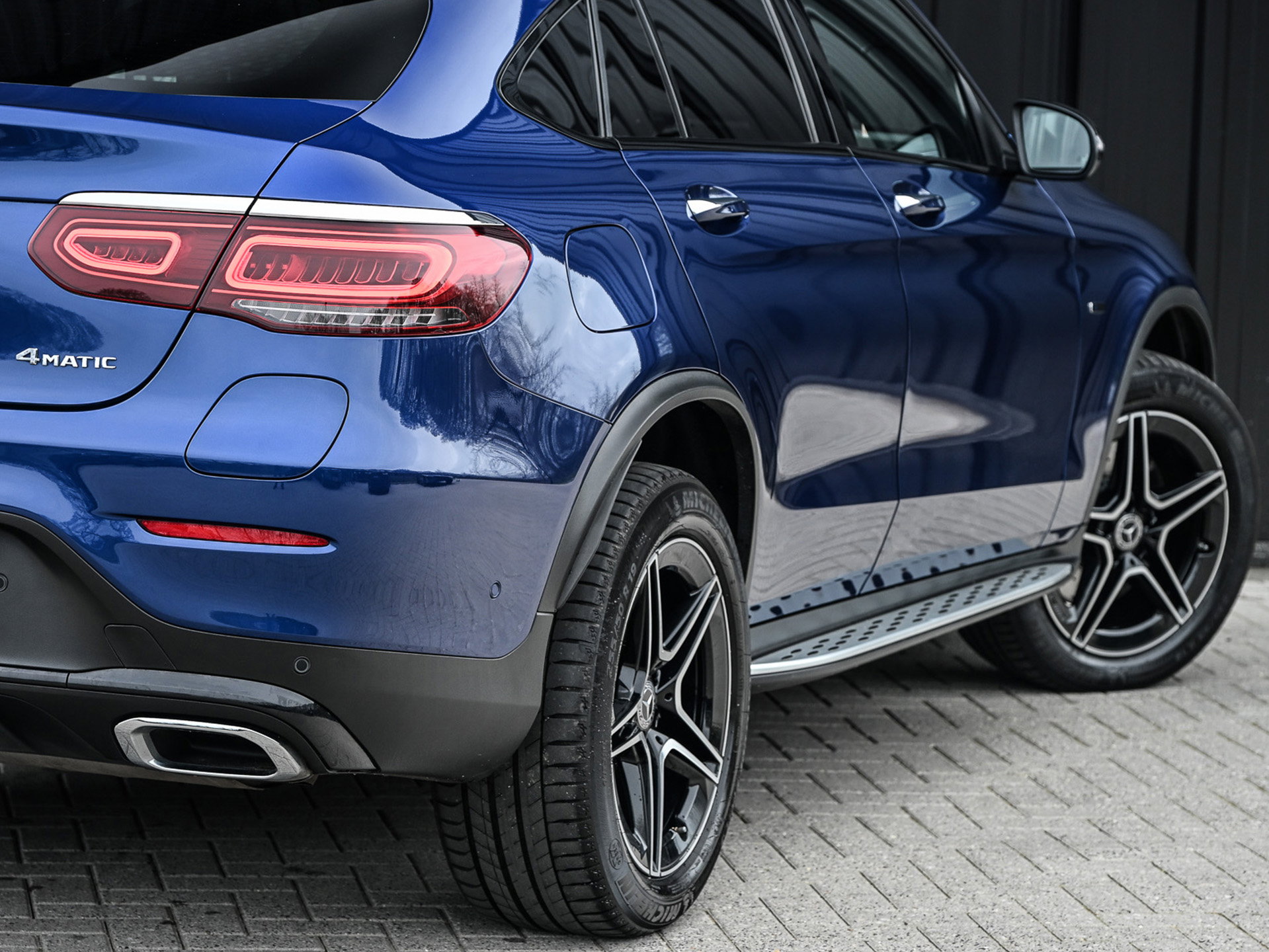 Mercedes-Benz GLC - 41