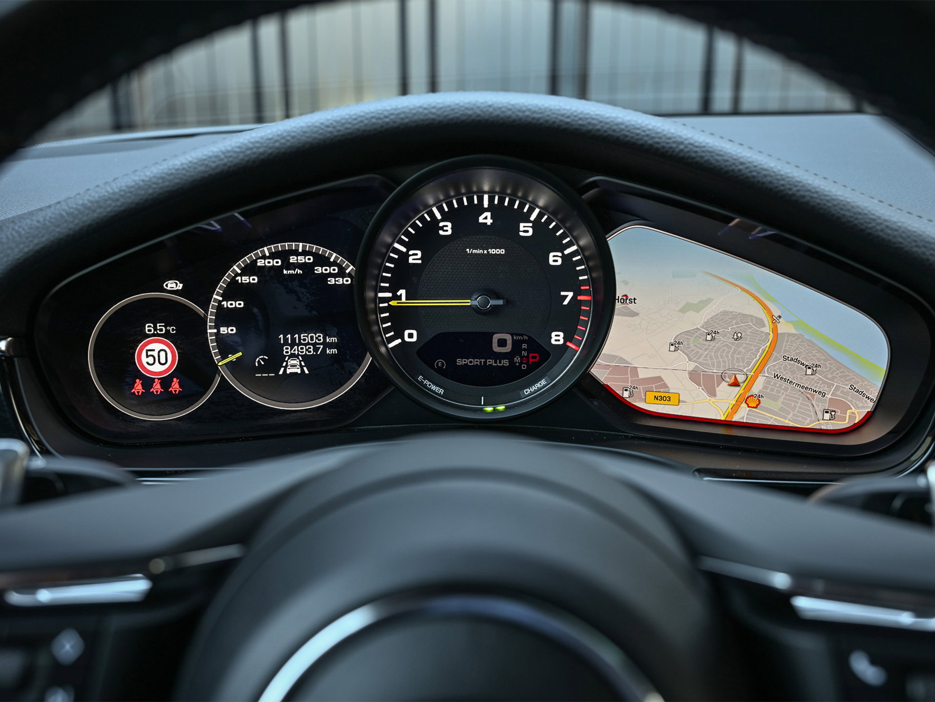 Porsche Panamera - 4