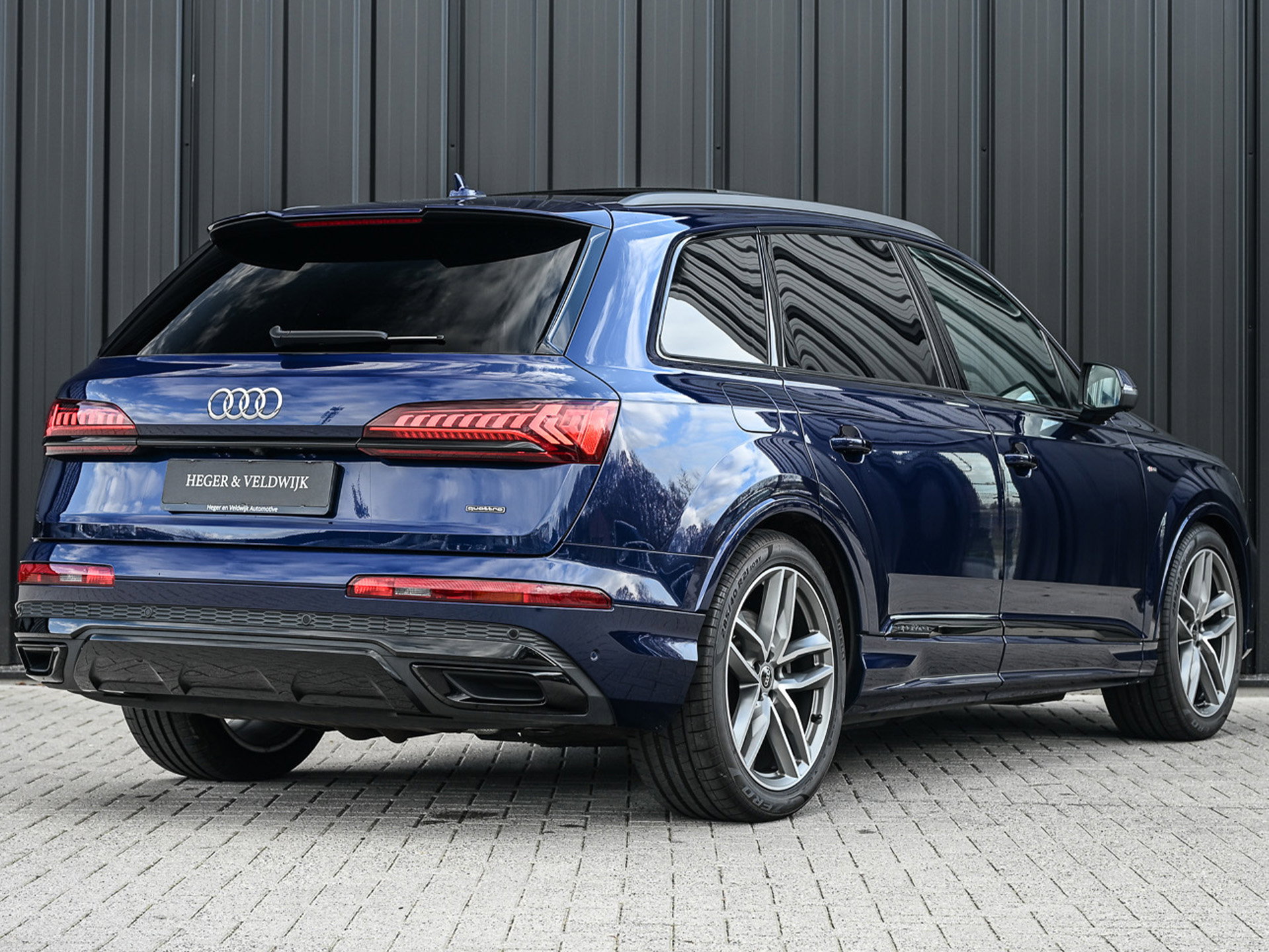 Audi Q7 - 7