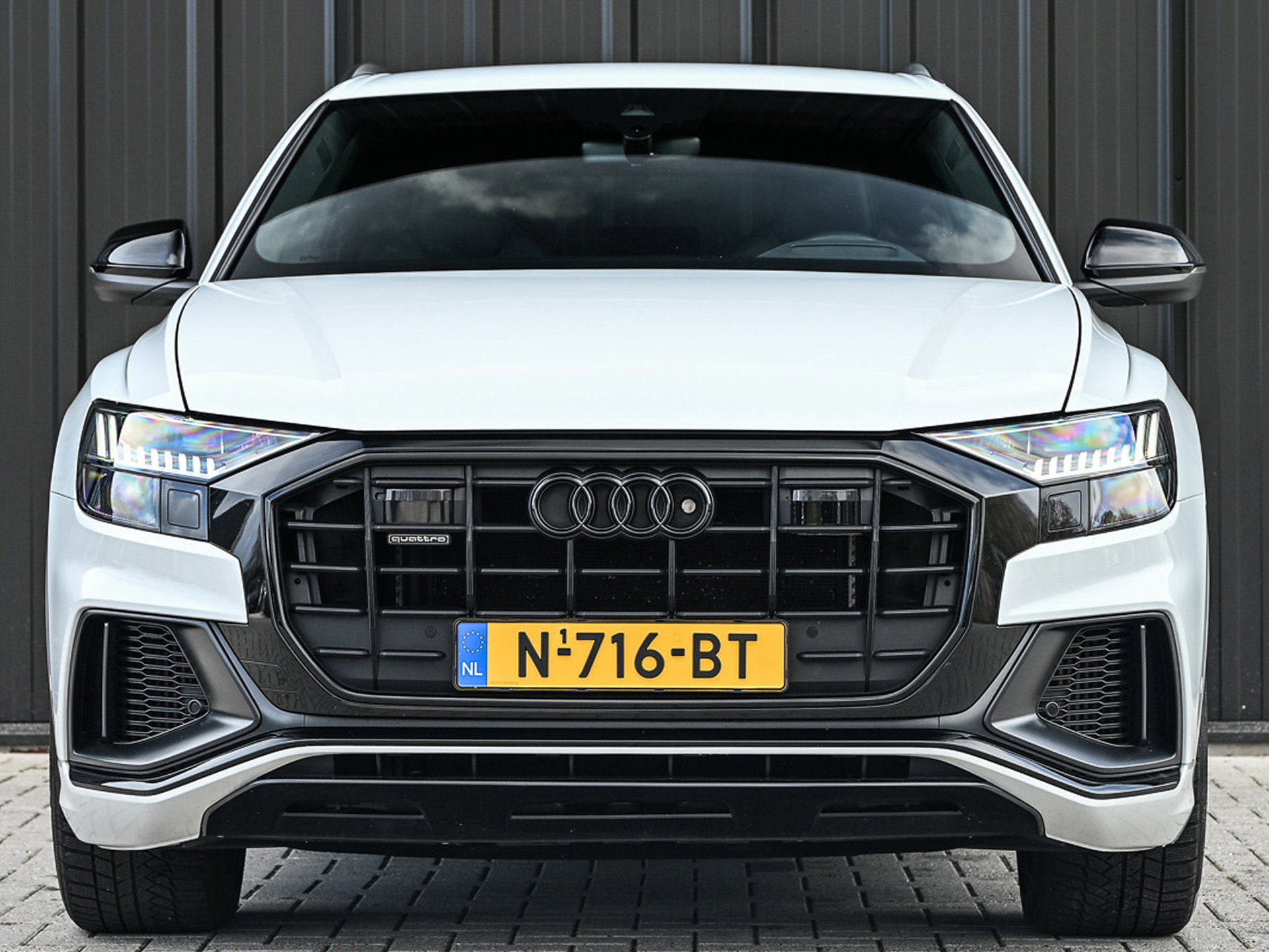 Audi Q8 - 24
