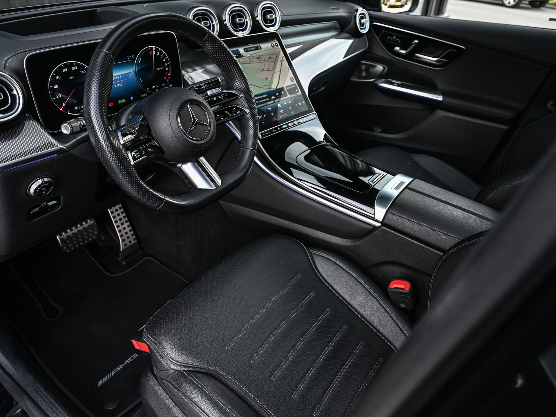 Mercedes-Benz GLC - 13