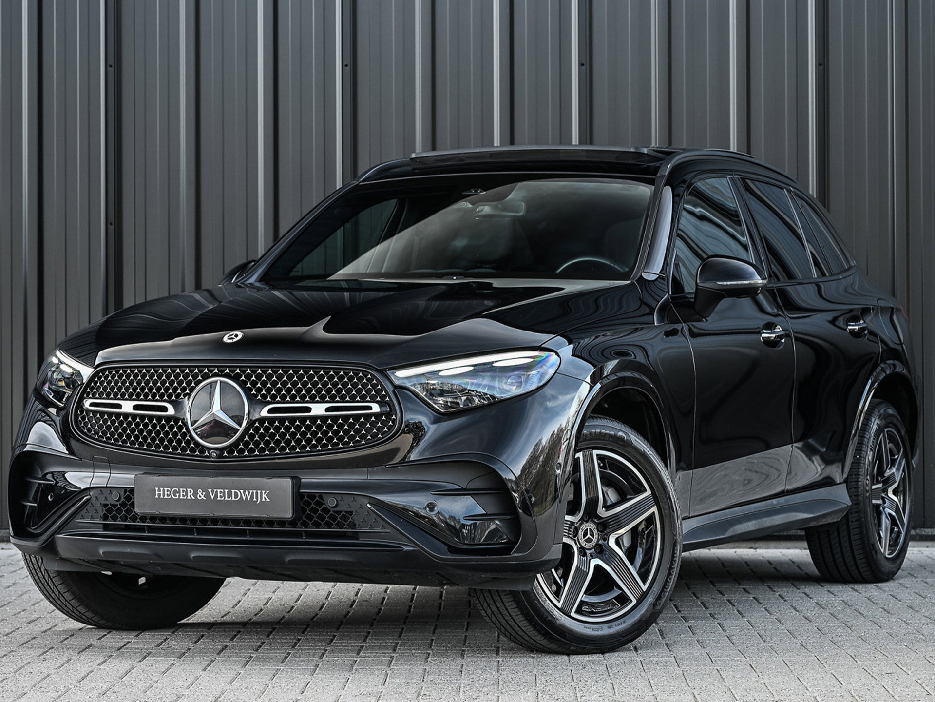 Mercedes-Benz GLC - 0