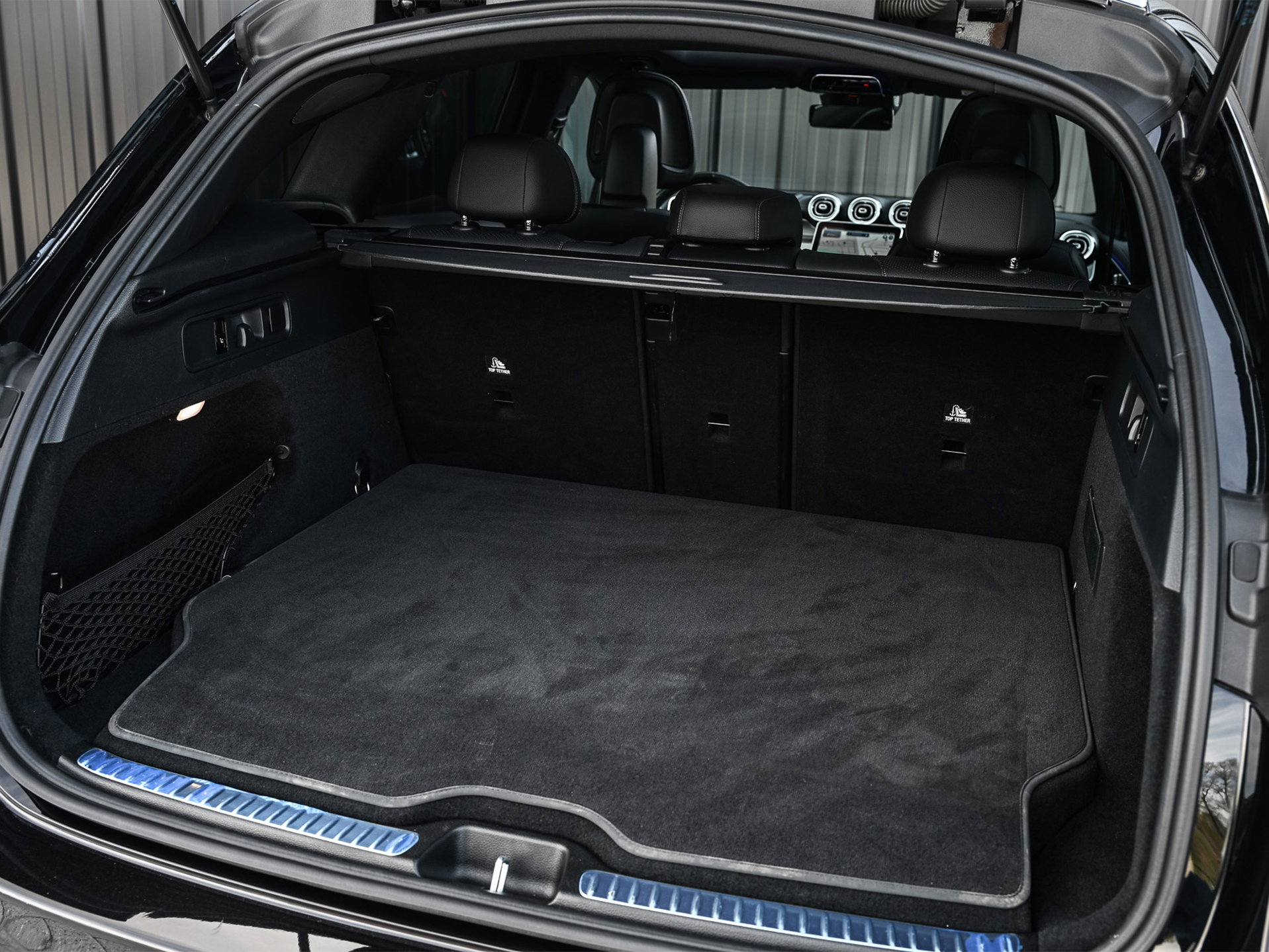 Mercedes-Benz GLC - 48