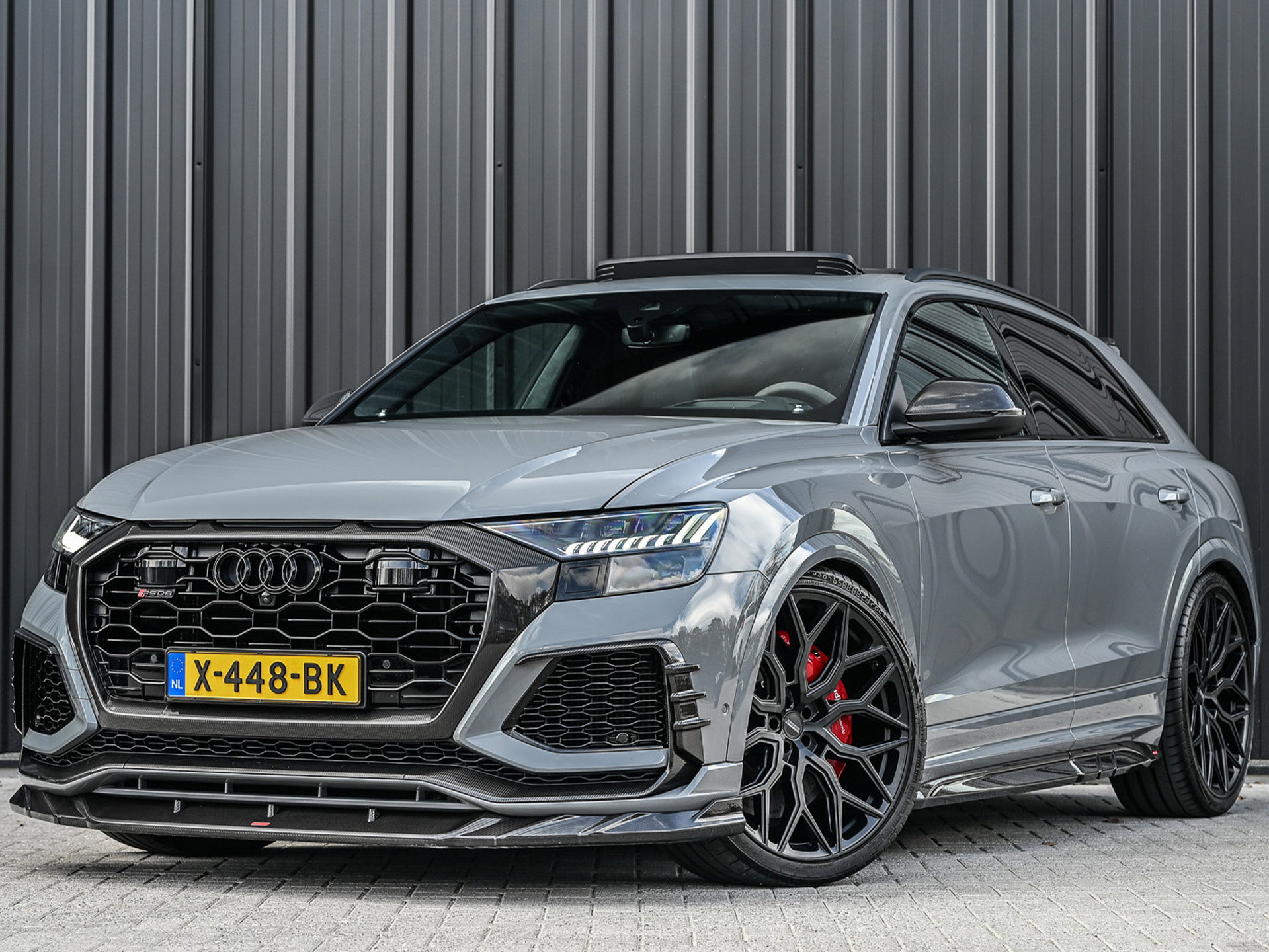 Audi RSQ8 - 0