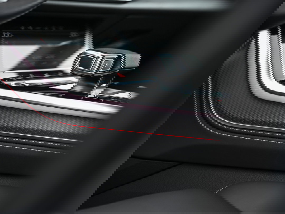 Carbonafwerking interieur