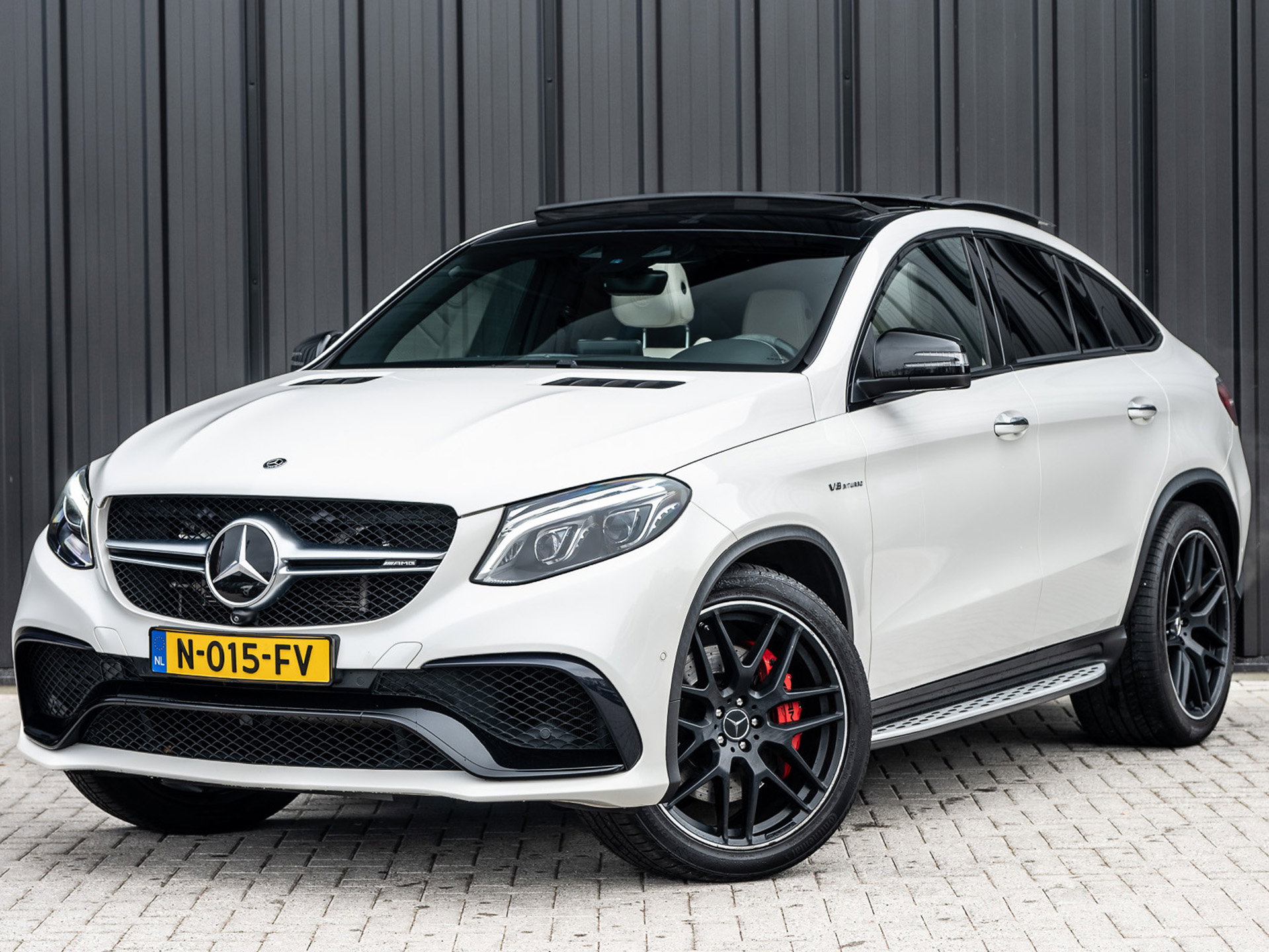 Mercedes-Benz GLE - 0