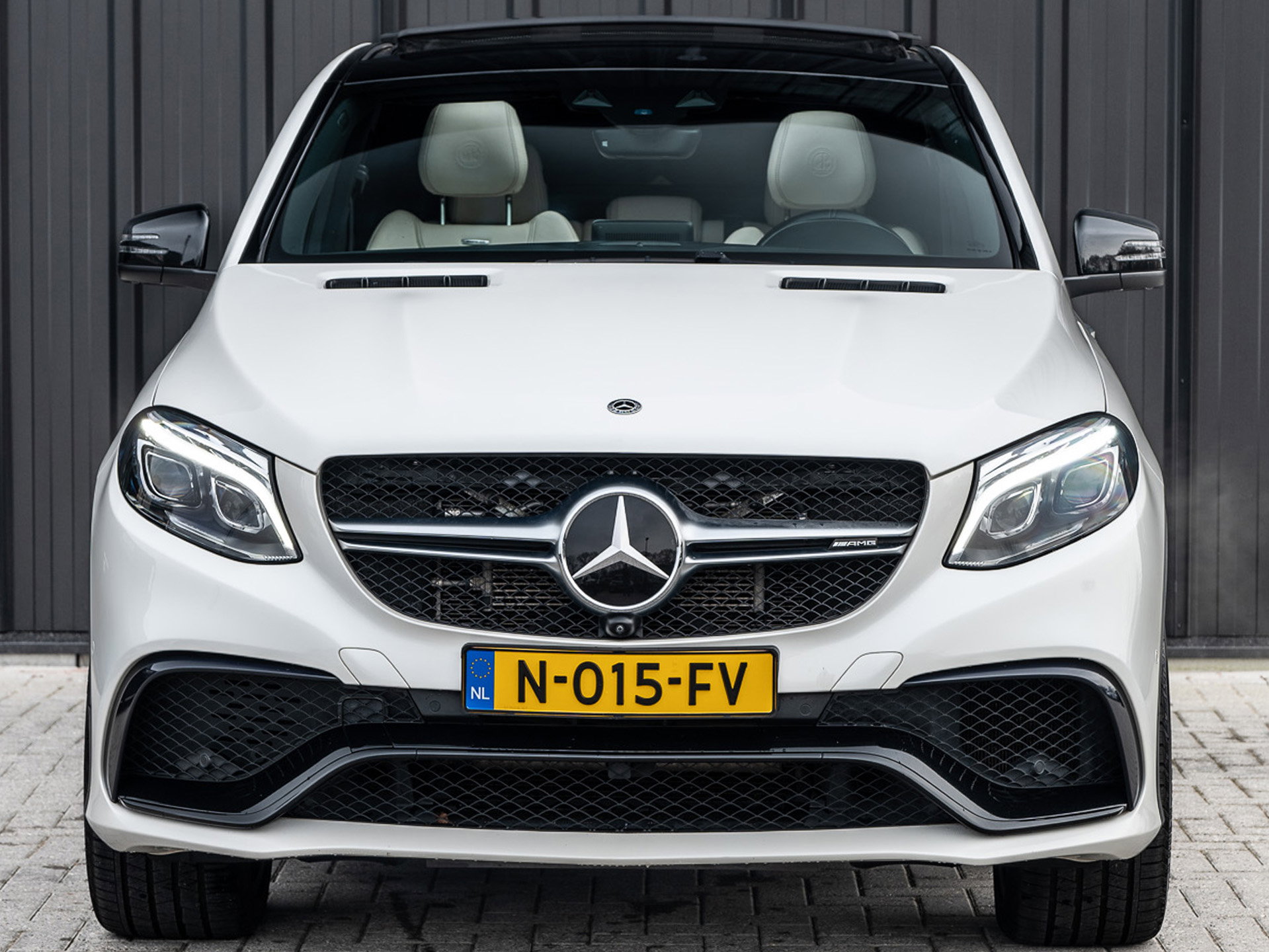 Mercedes-Benz GLE - 18