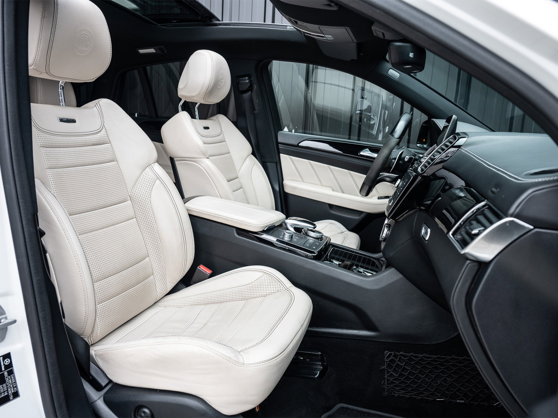 Mercedes-Benz GLE - 1