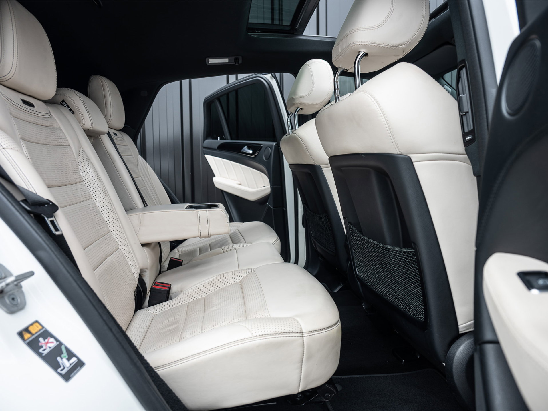 Mercedes-Benz GLE - 38